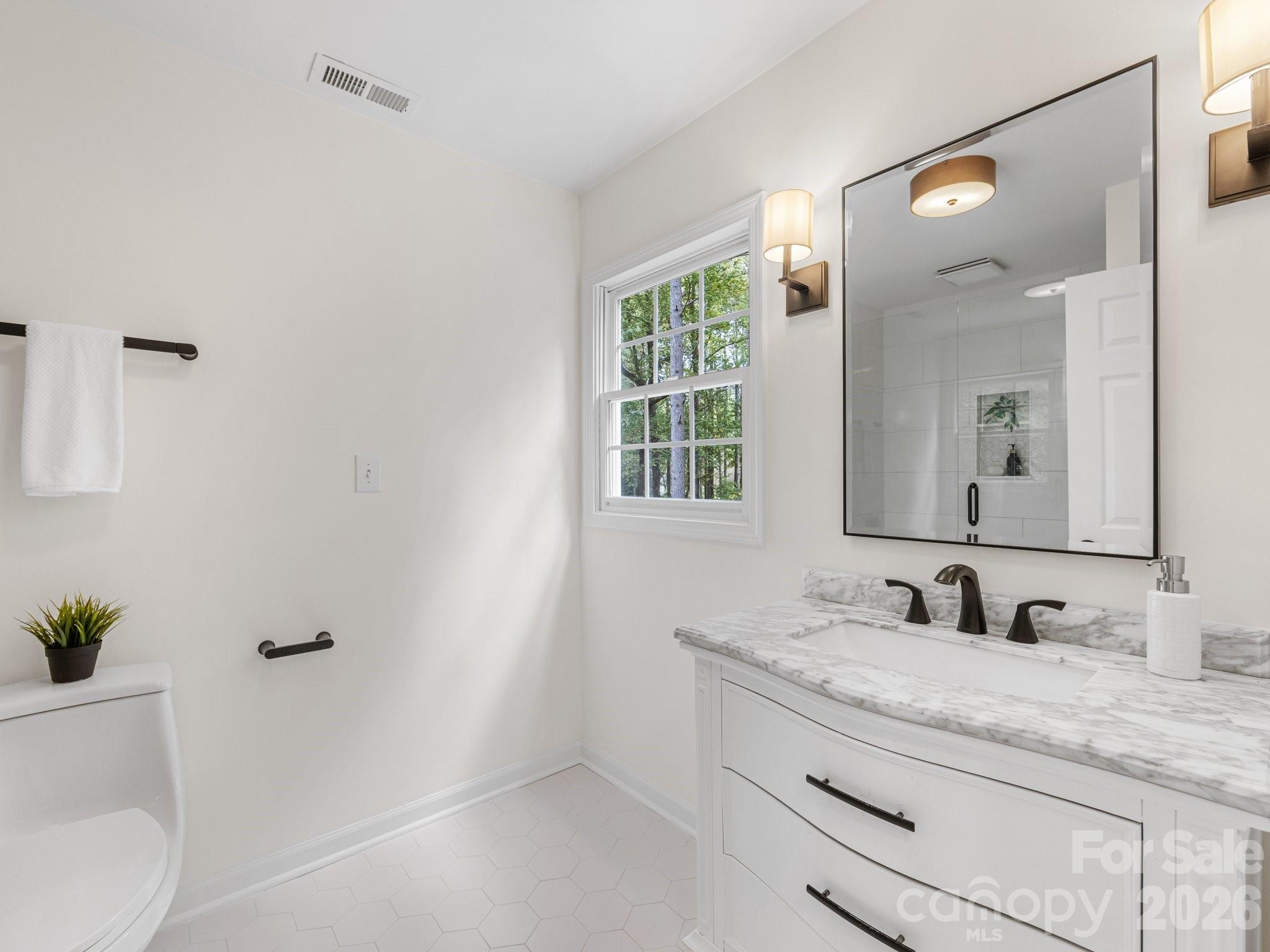 5619 Mountain Point Lane