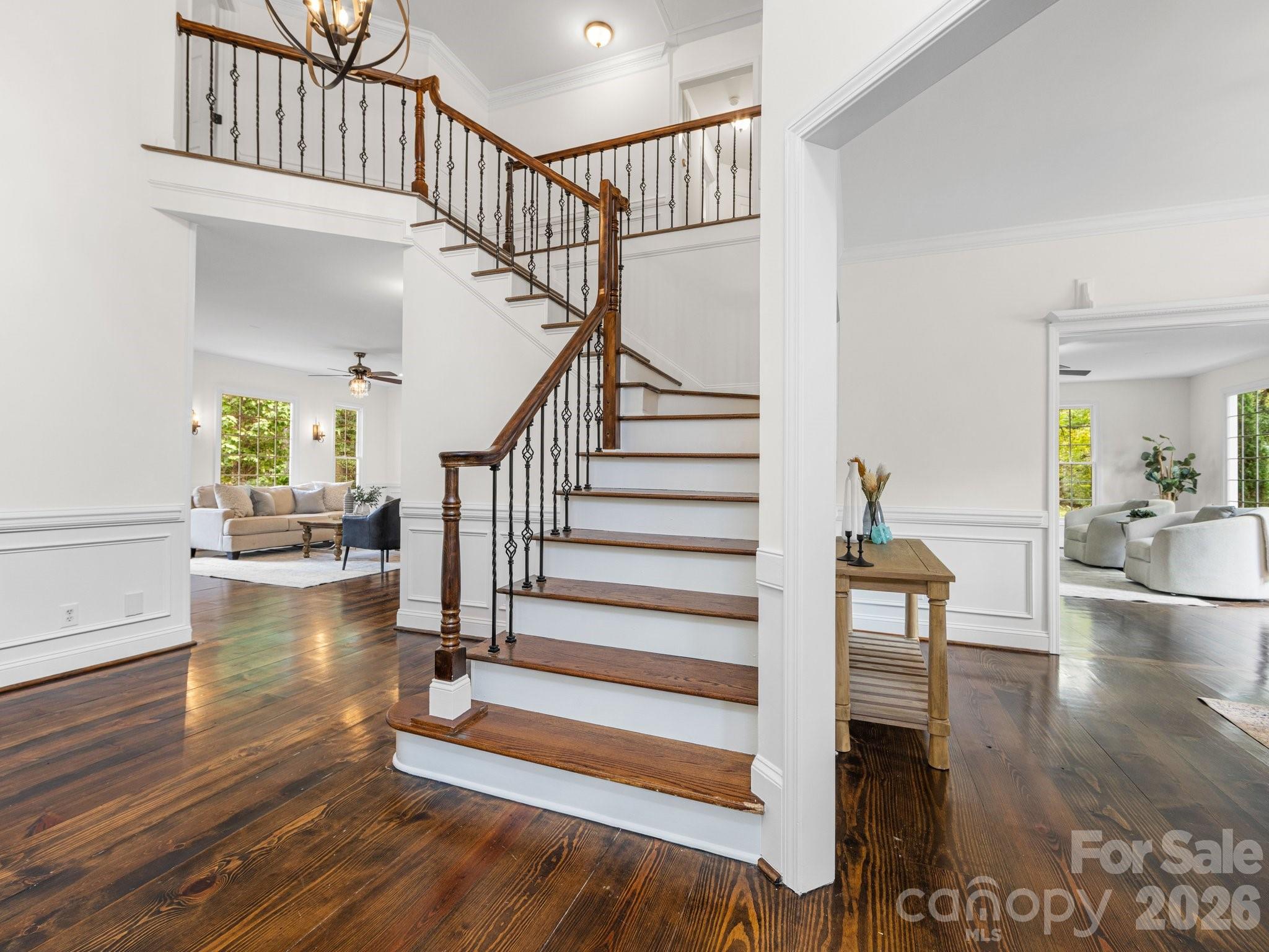 5619 Mountain Point Lane
