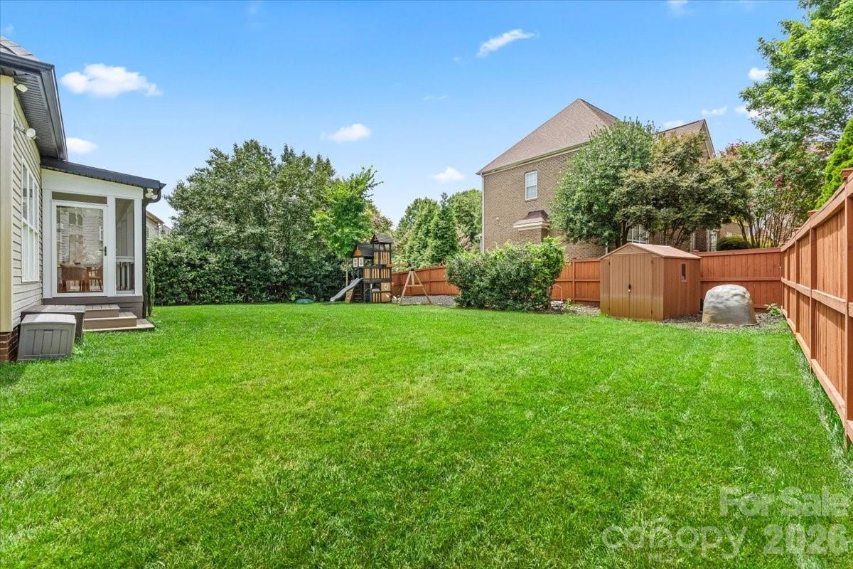 2519 Fallbrook Place NW