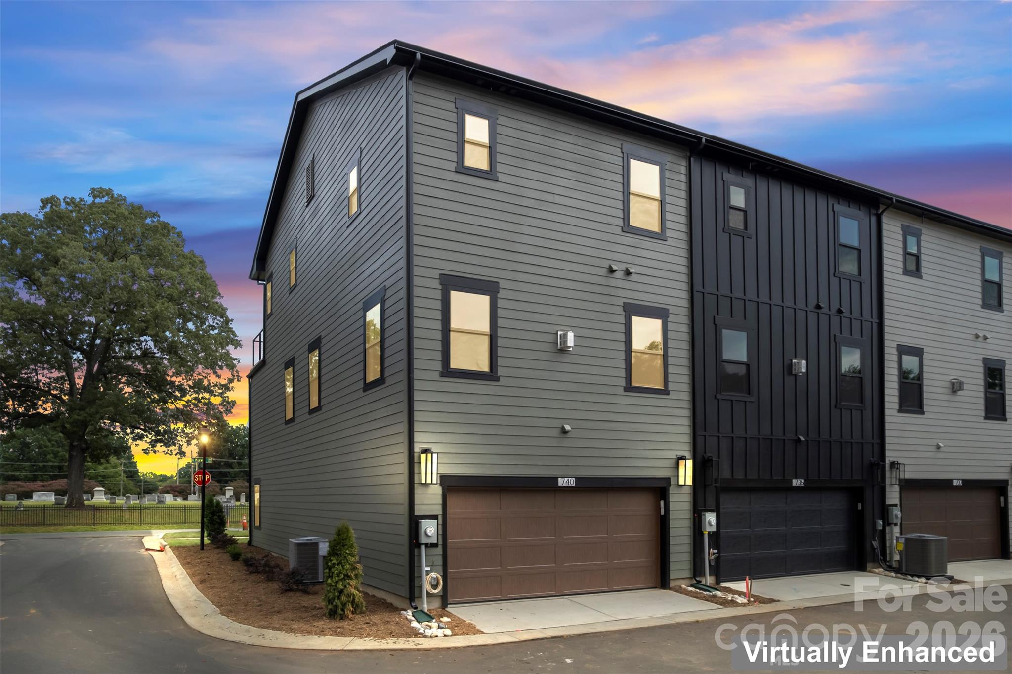 740 Falling Oak Alley Unit: 24