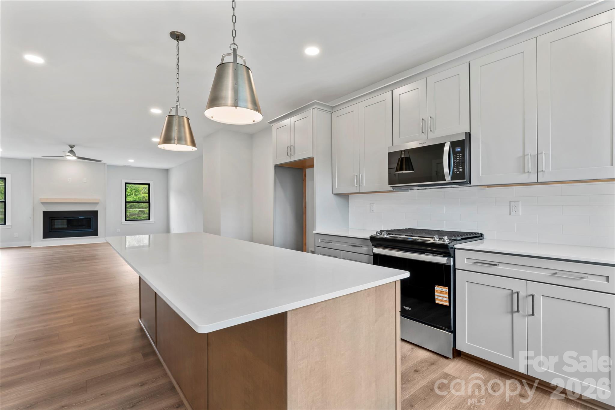 732 Falling Oak Alley