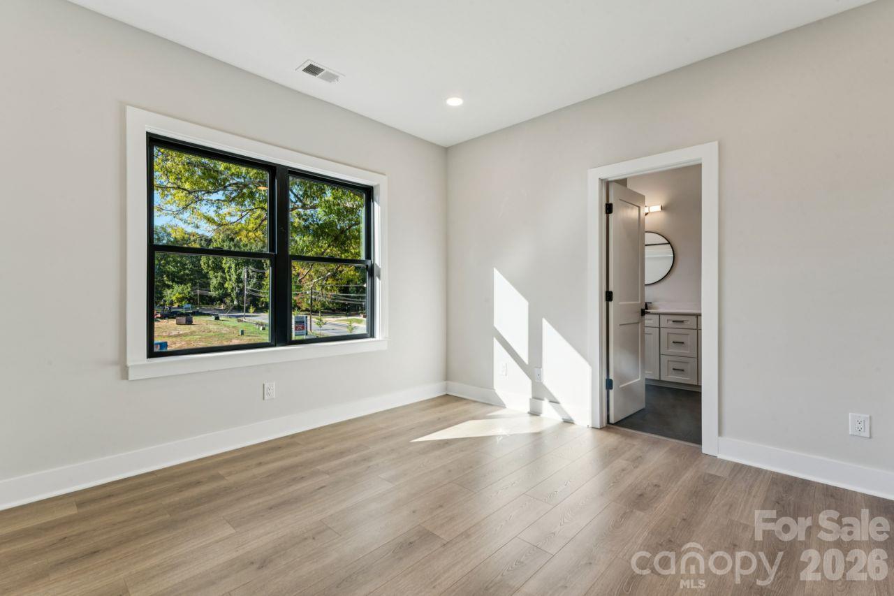 508 MYSTIC PARK Alley Unit: 1