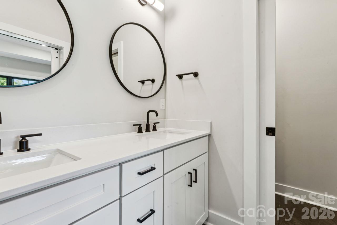 508 MYSTIC PARK Alley Unit: 1