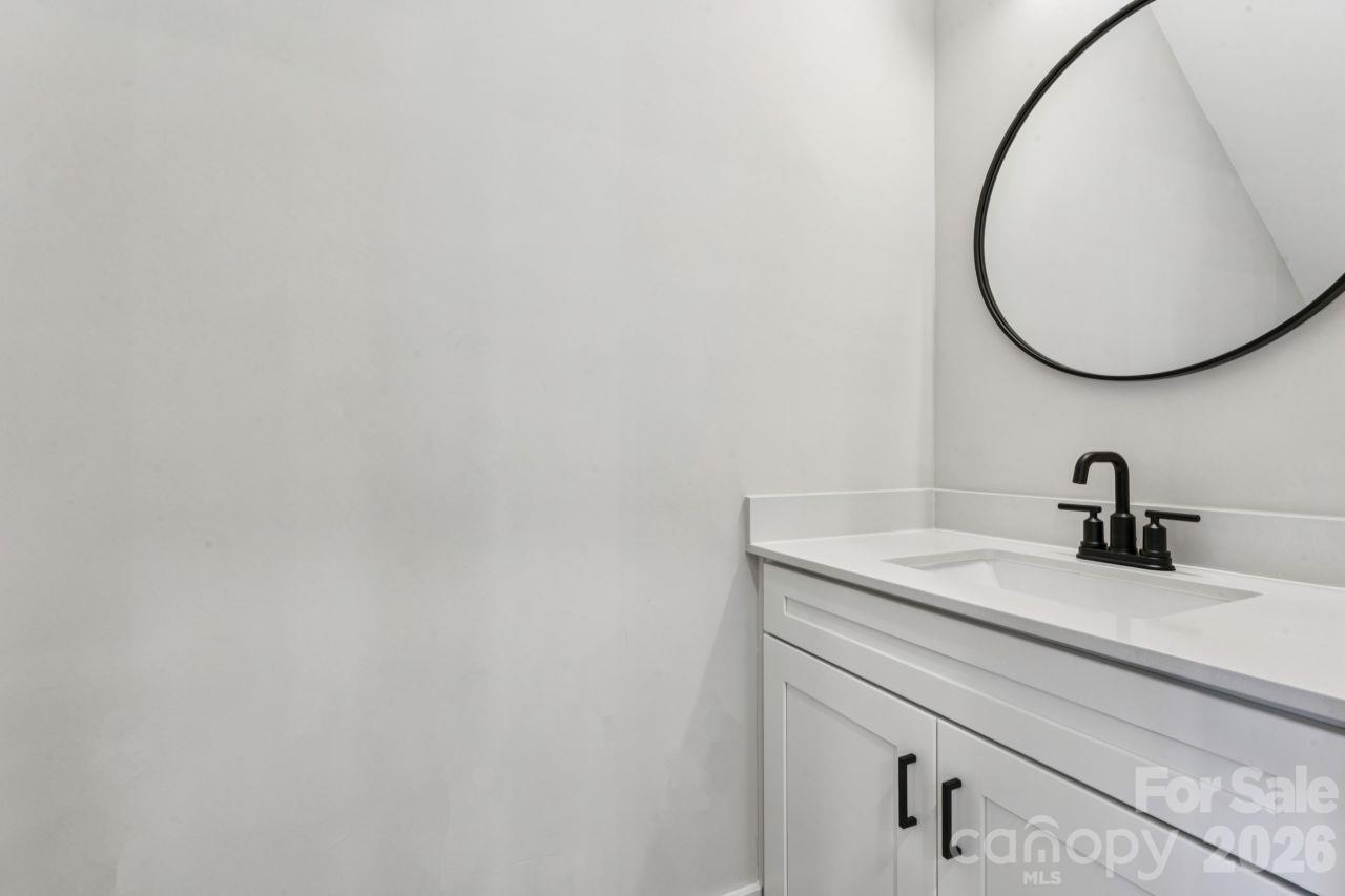 508 MYSTIC PARK Alley Unit: 1