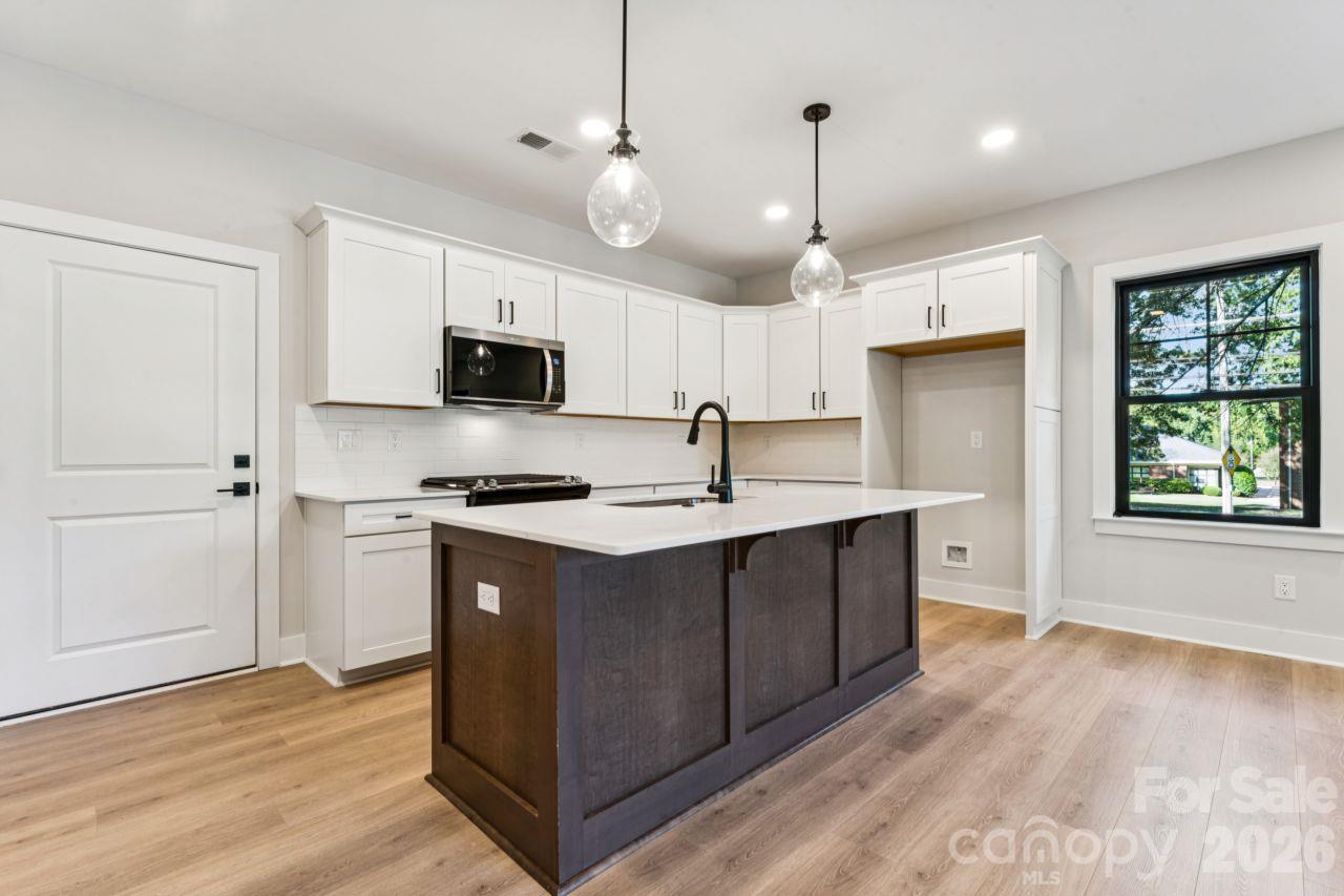 508 MYSTIC PARK Alley Unit: 1