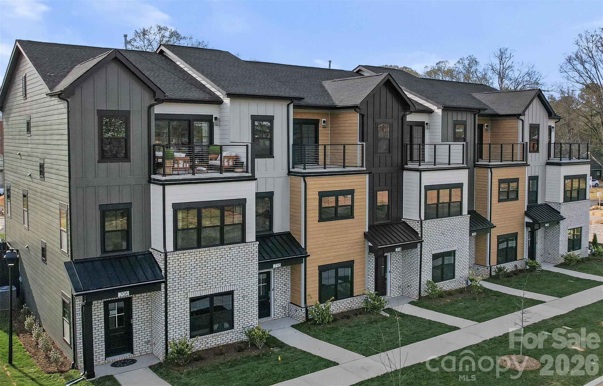 508 MYSTIC PARK Alley Unit: 1
