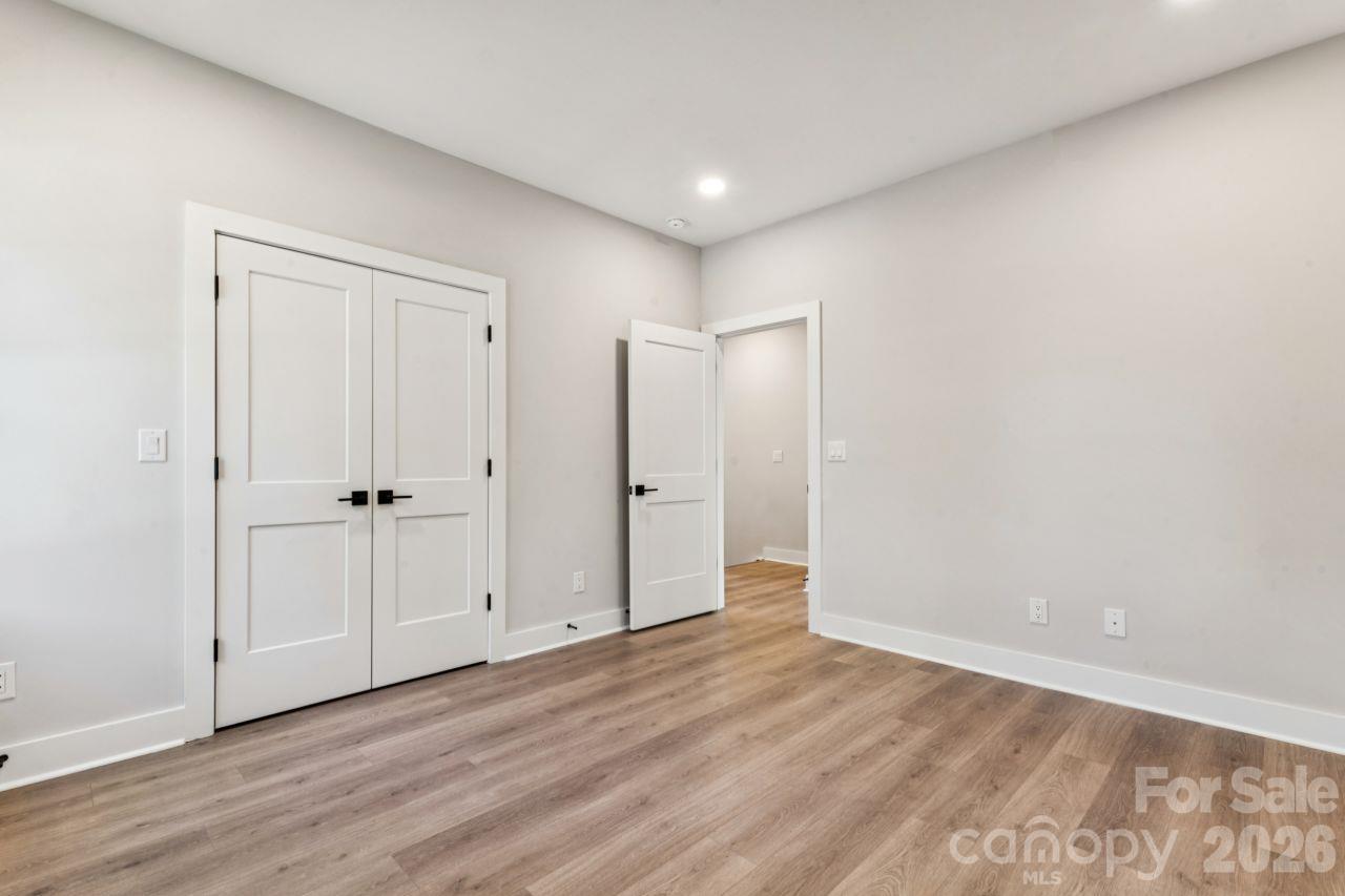 508 MYSTIC PARK Alley Unit: 1