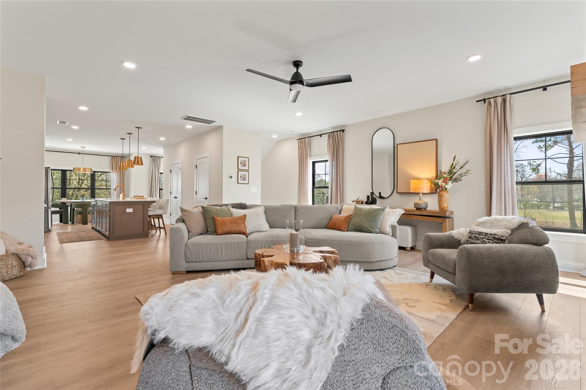 508 MYSTIC PARK Alley Unit: 1