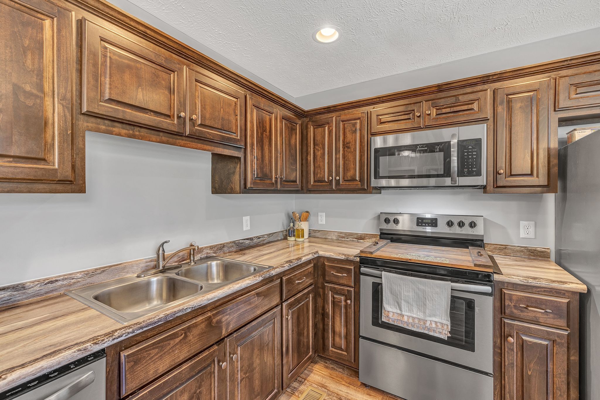 165 Duck Hawk Dr