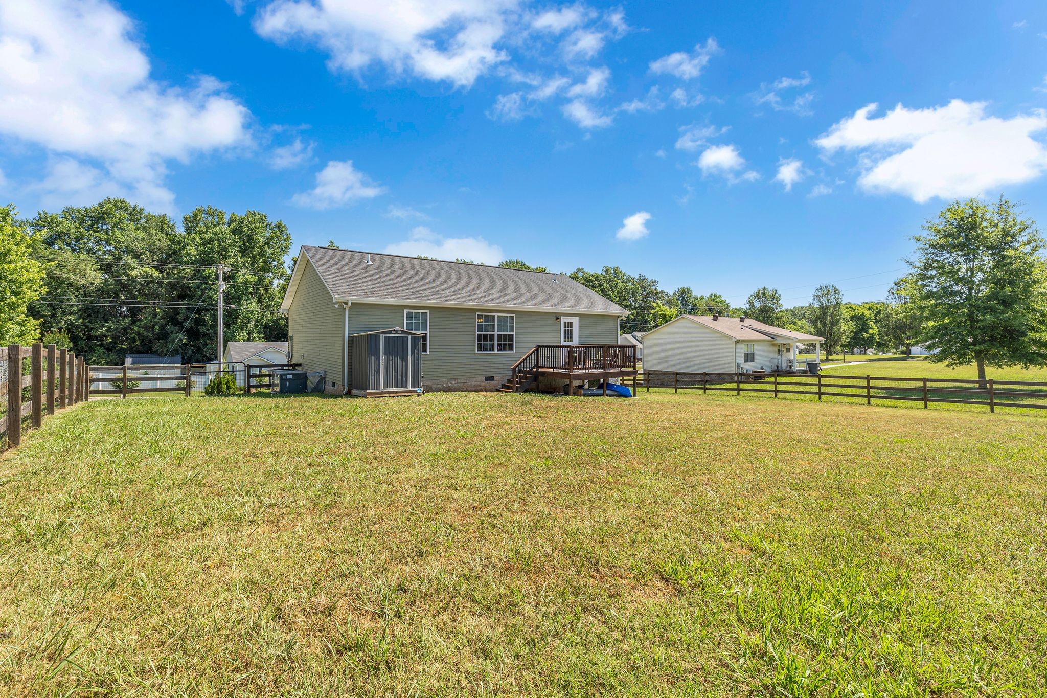 165 Duck Hawk Dr