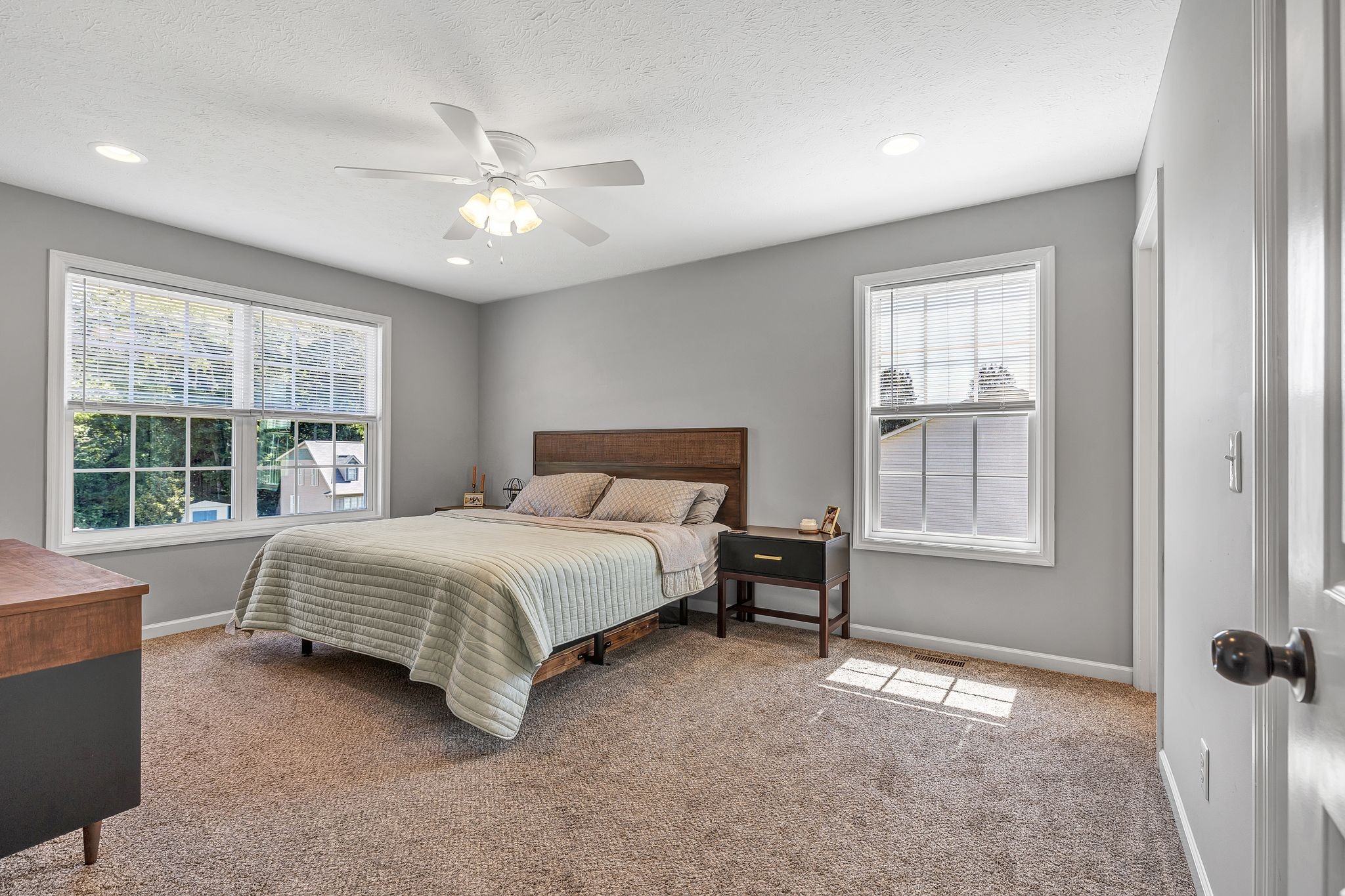 165 Duck Hawk Dr