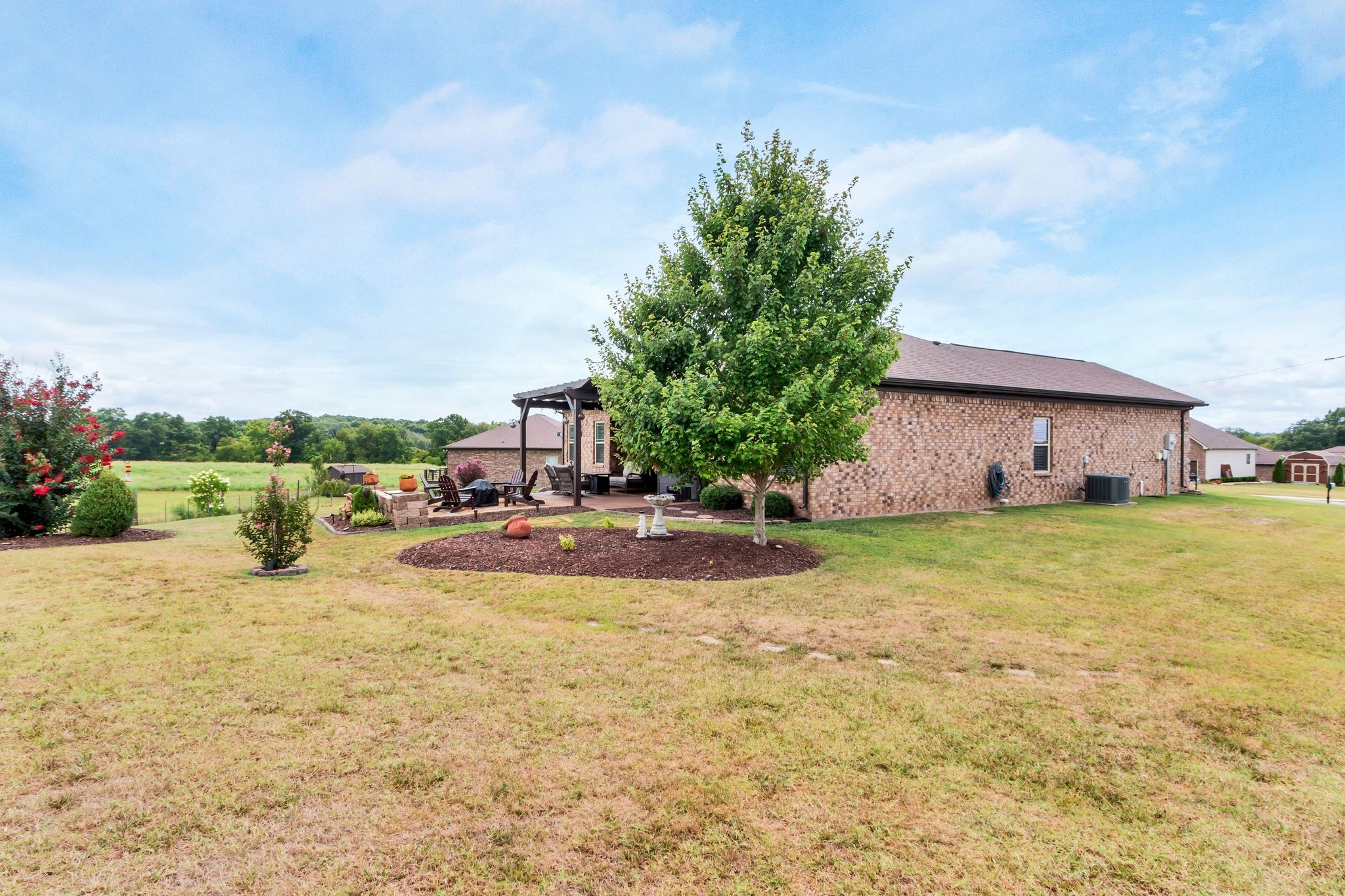2702 Rushmore Dr