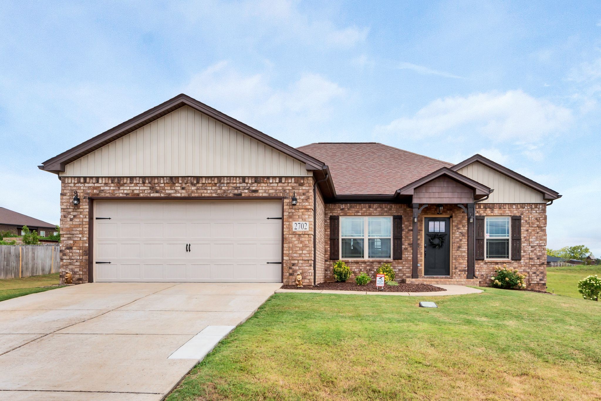 2702 Rushmore Dr