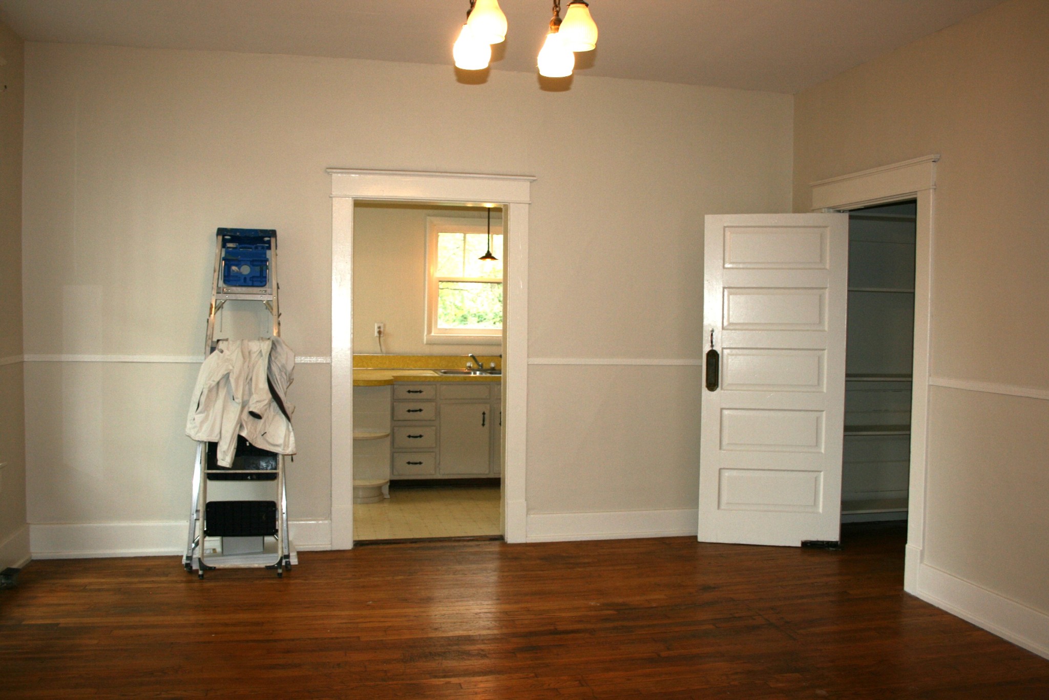 106 S University St Unit: B