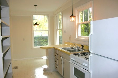 106 S University St Unit: B