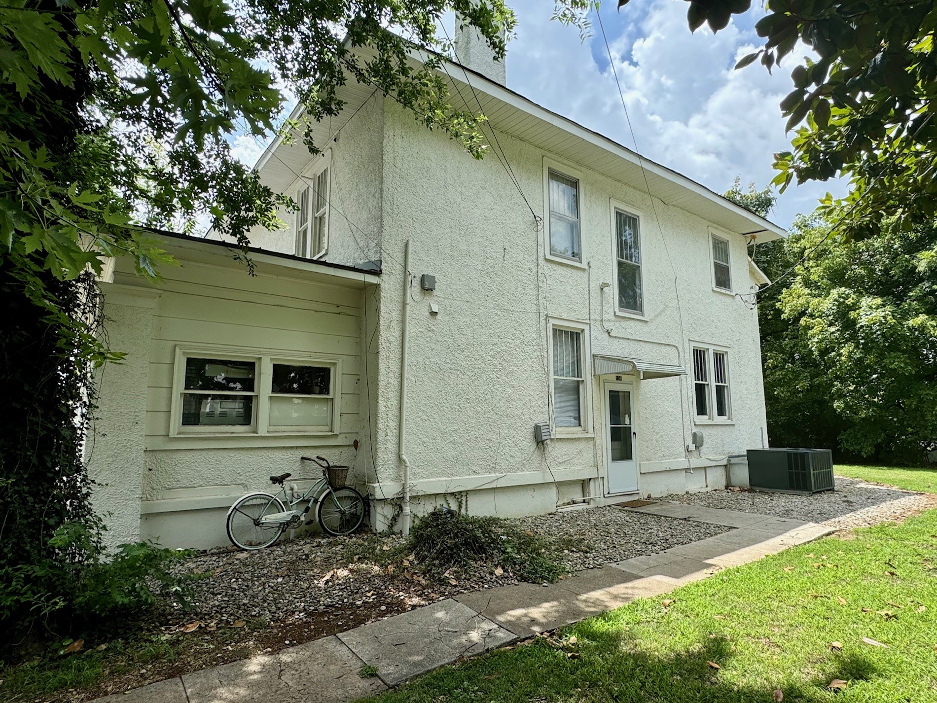106 S University St Unit: B