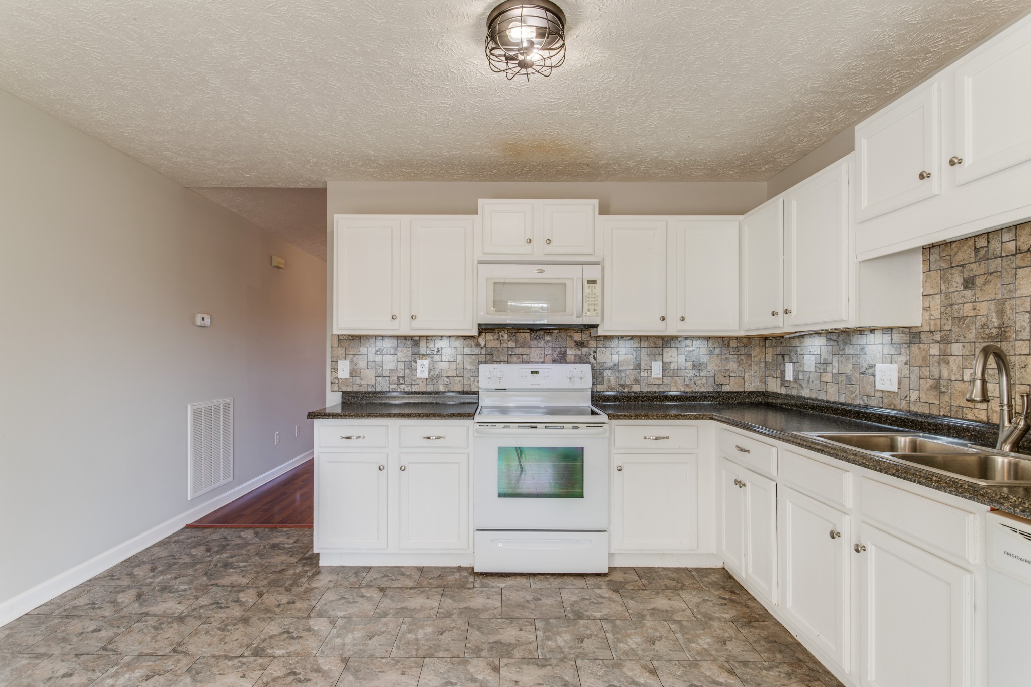 1021 Dellrose Dr