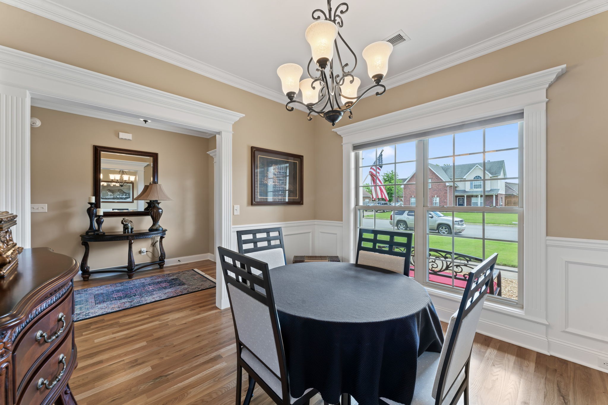 5114 Honeybee Dr