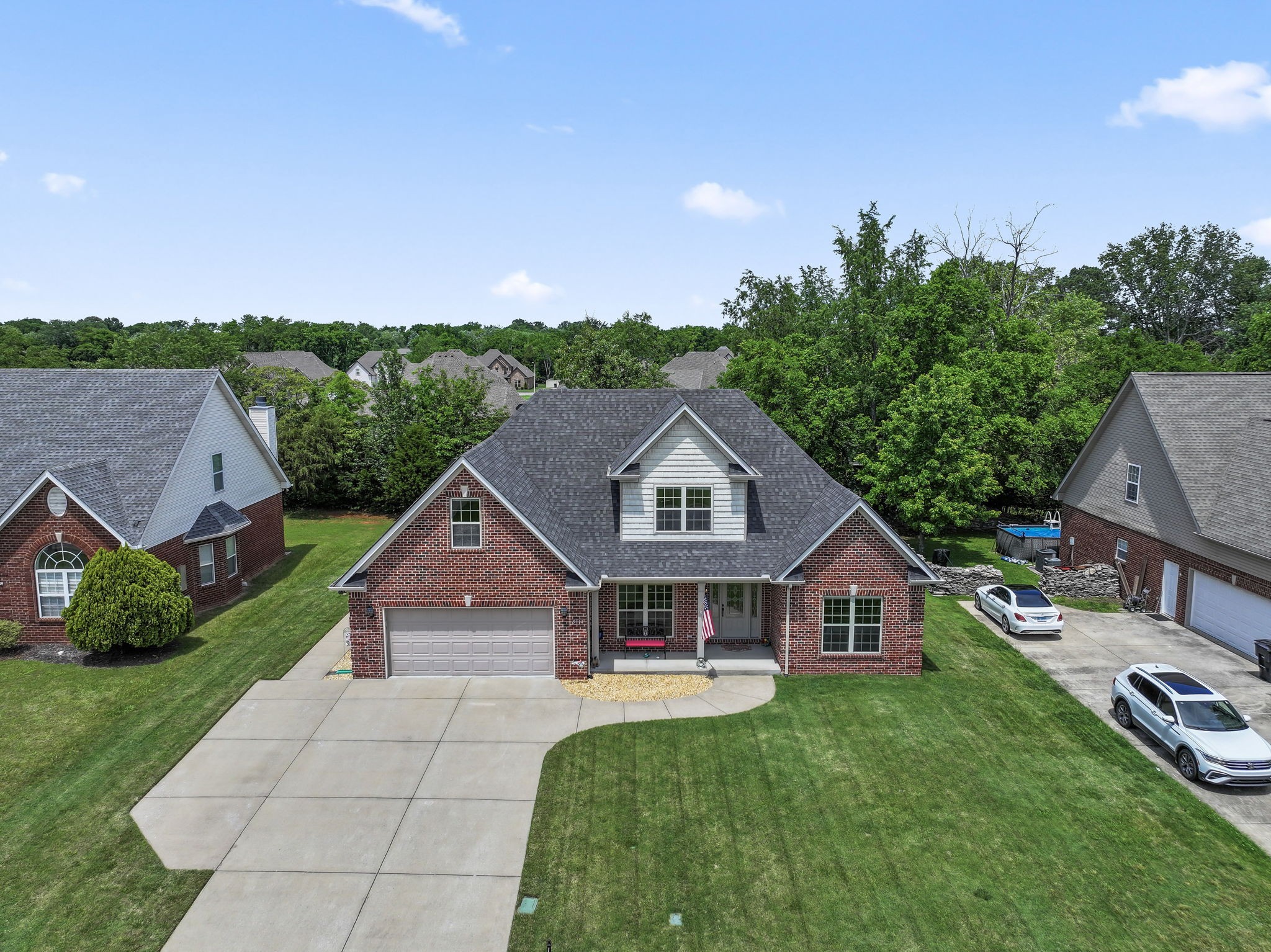 5114 Honeybee Dr