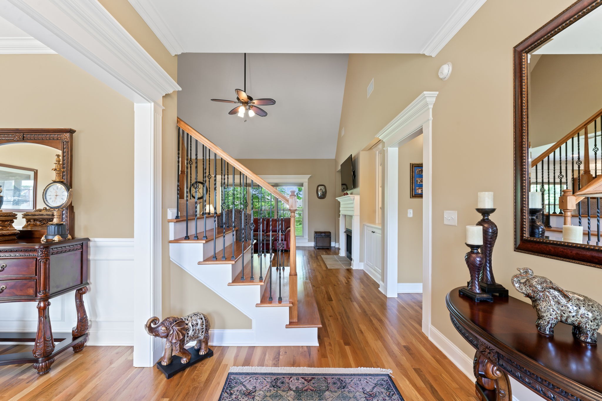 5114 Honeybee Dr