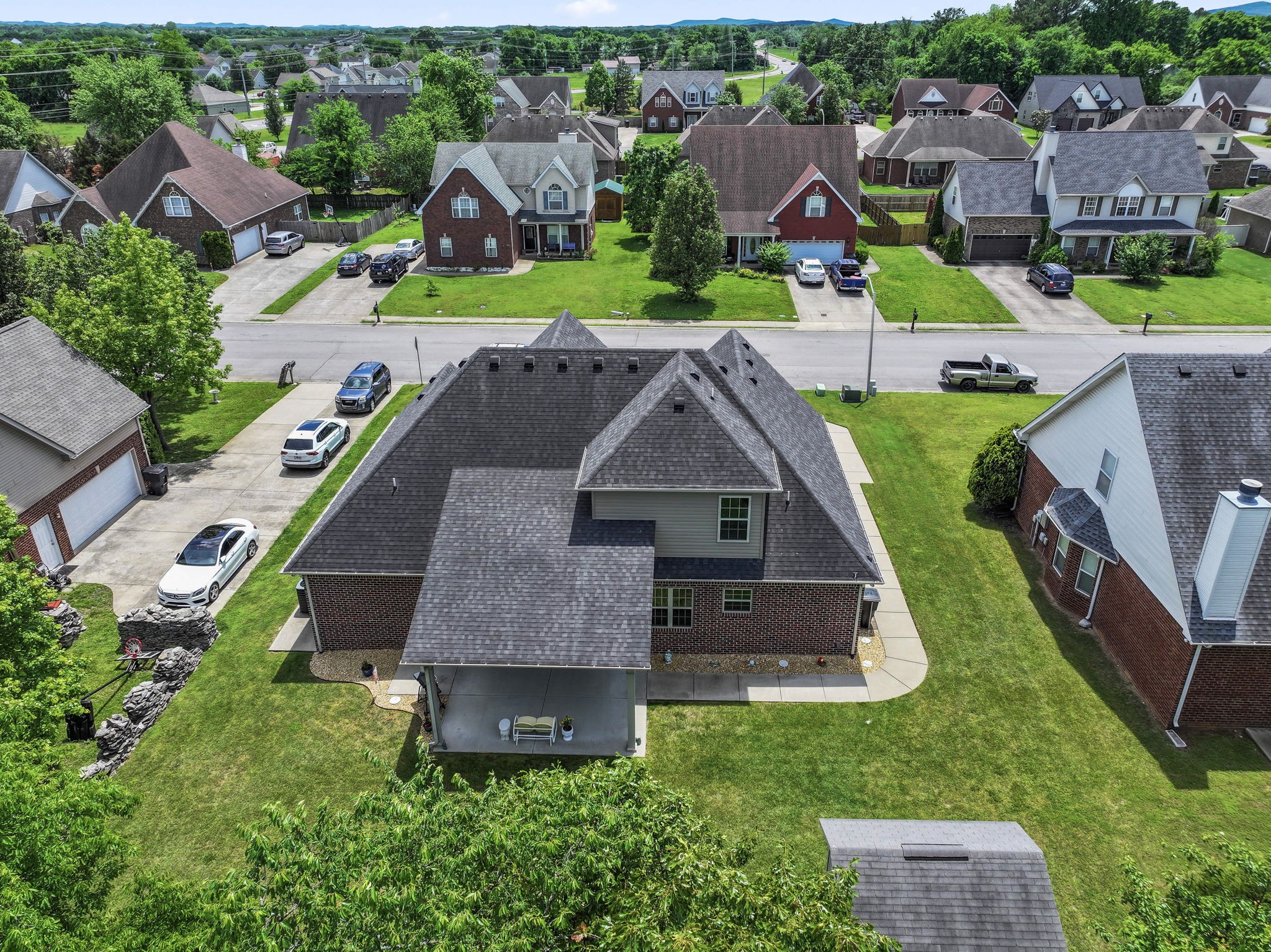 5114 Honeybee Dr