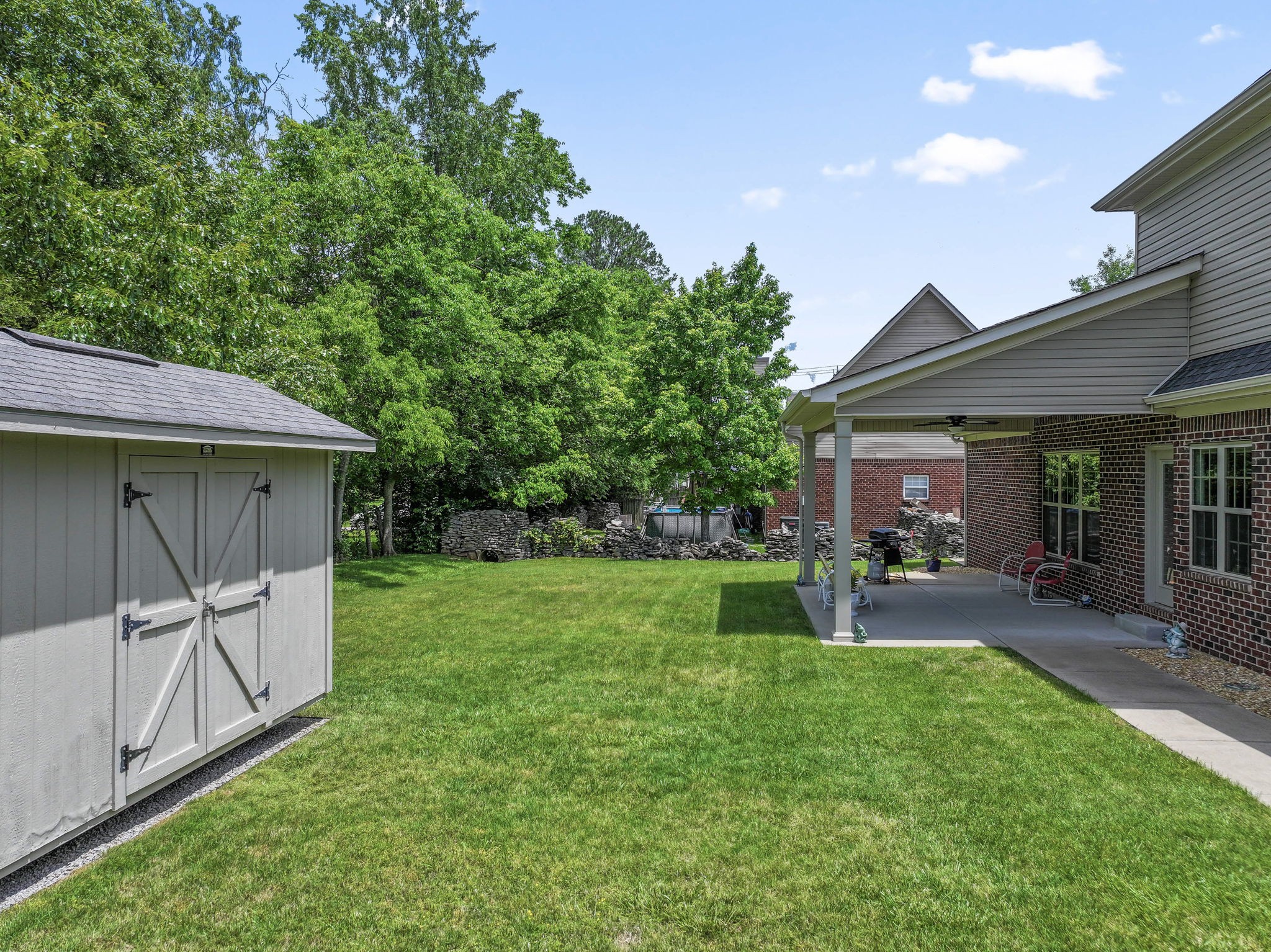 5114 Honeybee Dr