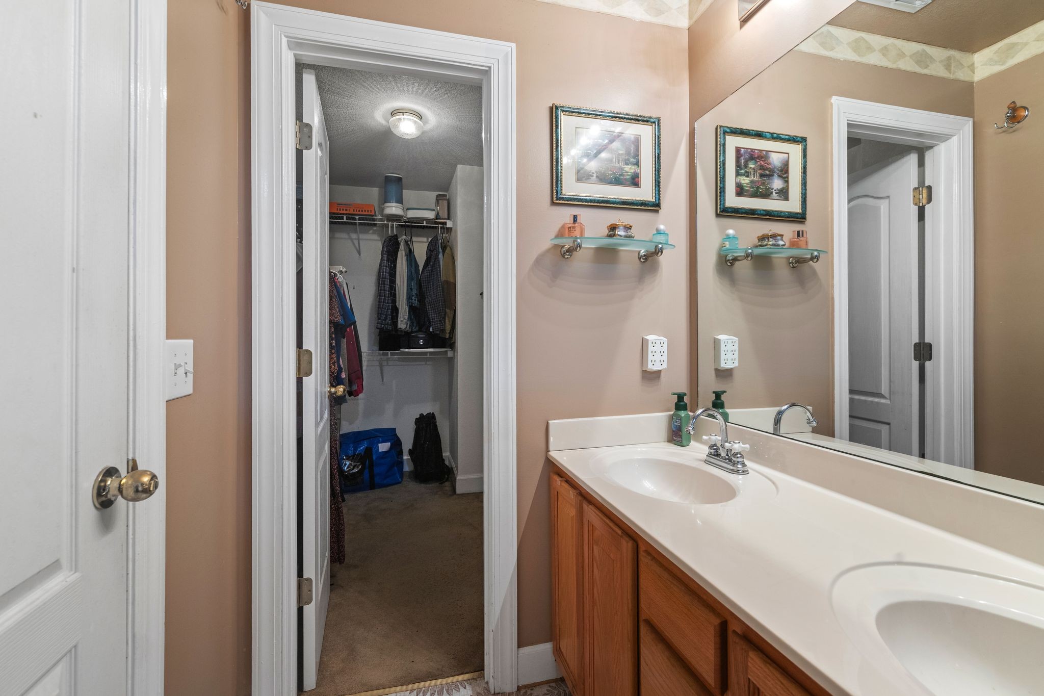 917 Lavergne Ln