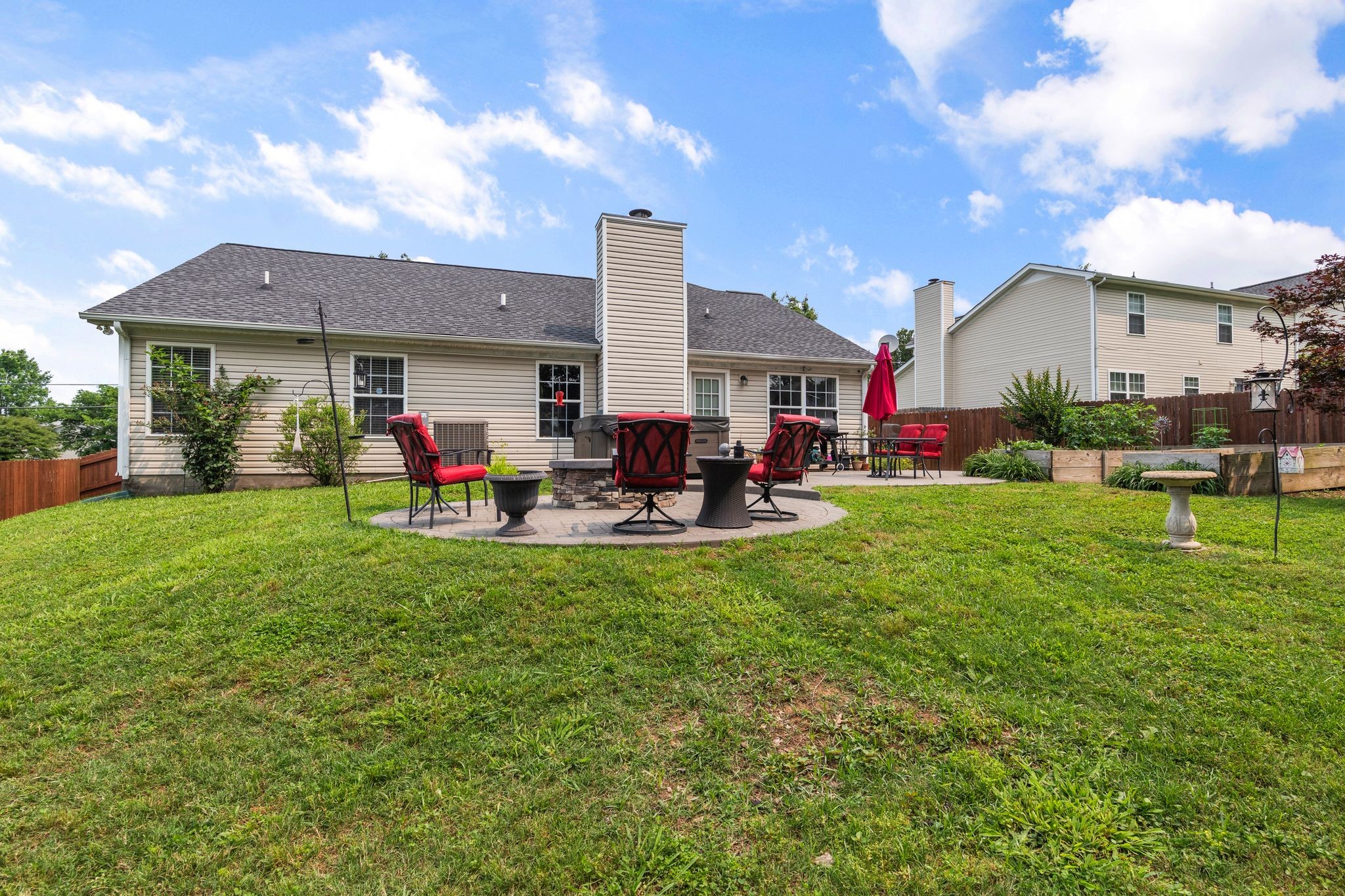 917 Lavergne Ln