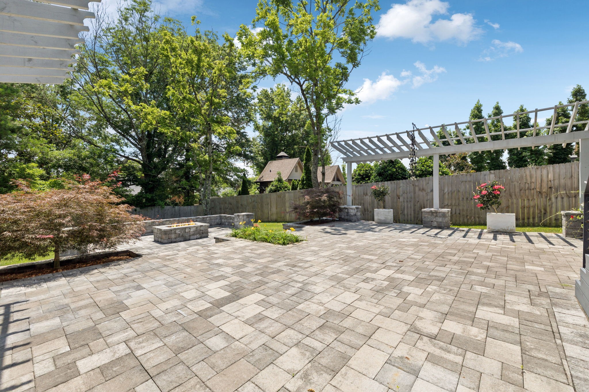 4506B Belmont Park Ter