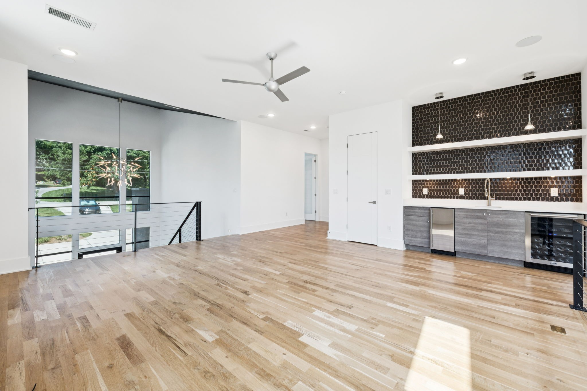 4506B Belmont Park Ter