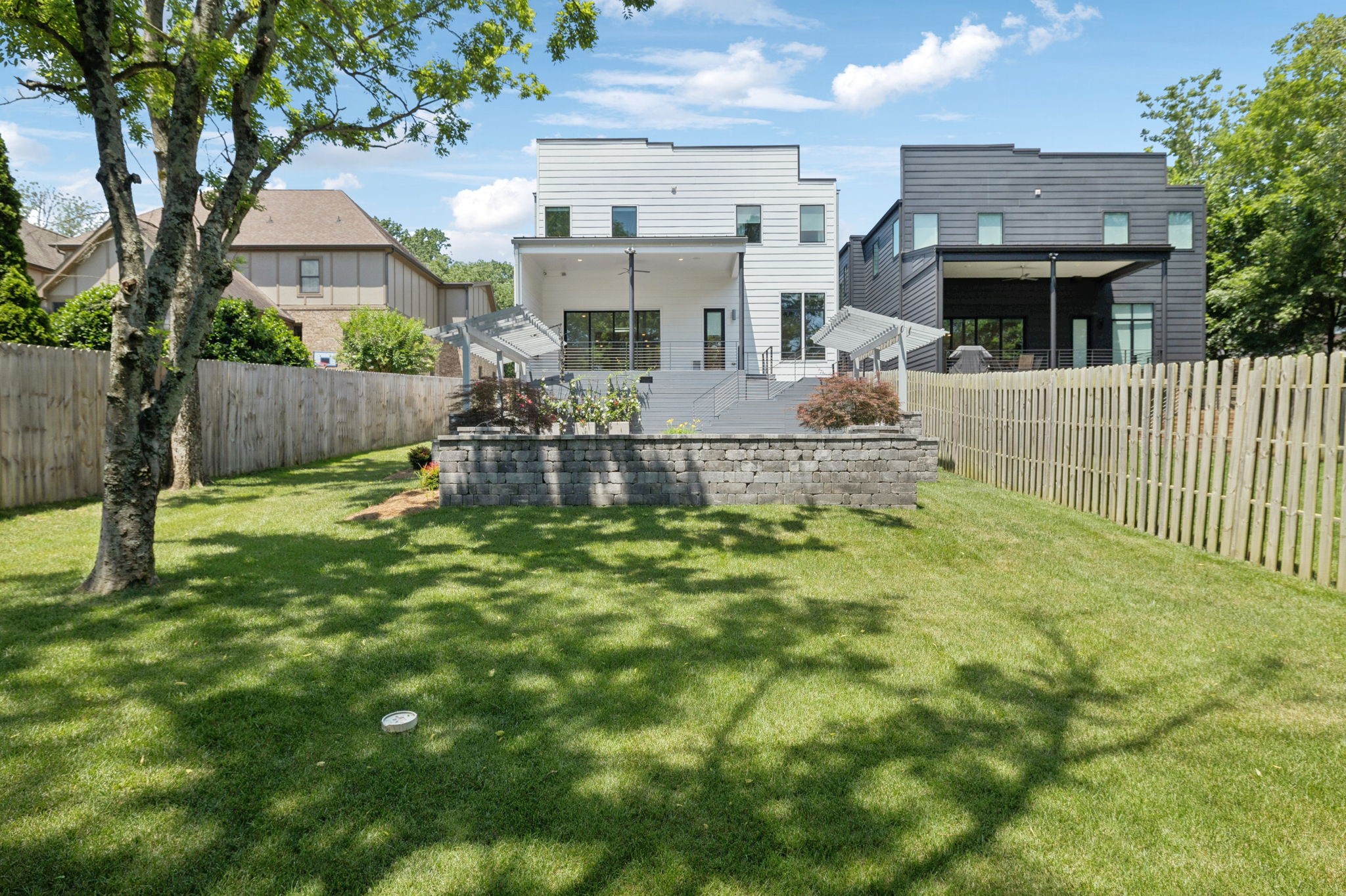 4506B Belmont Park Ter