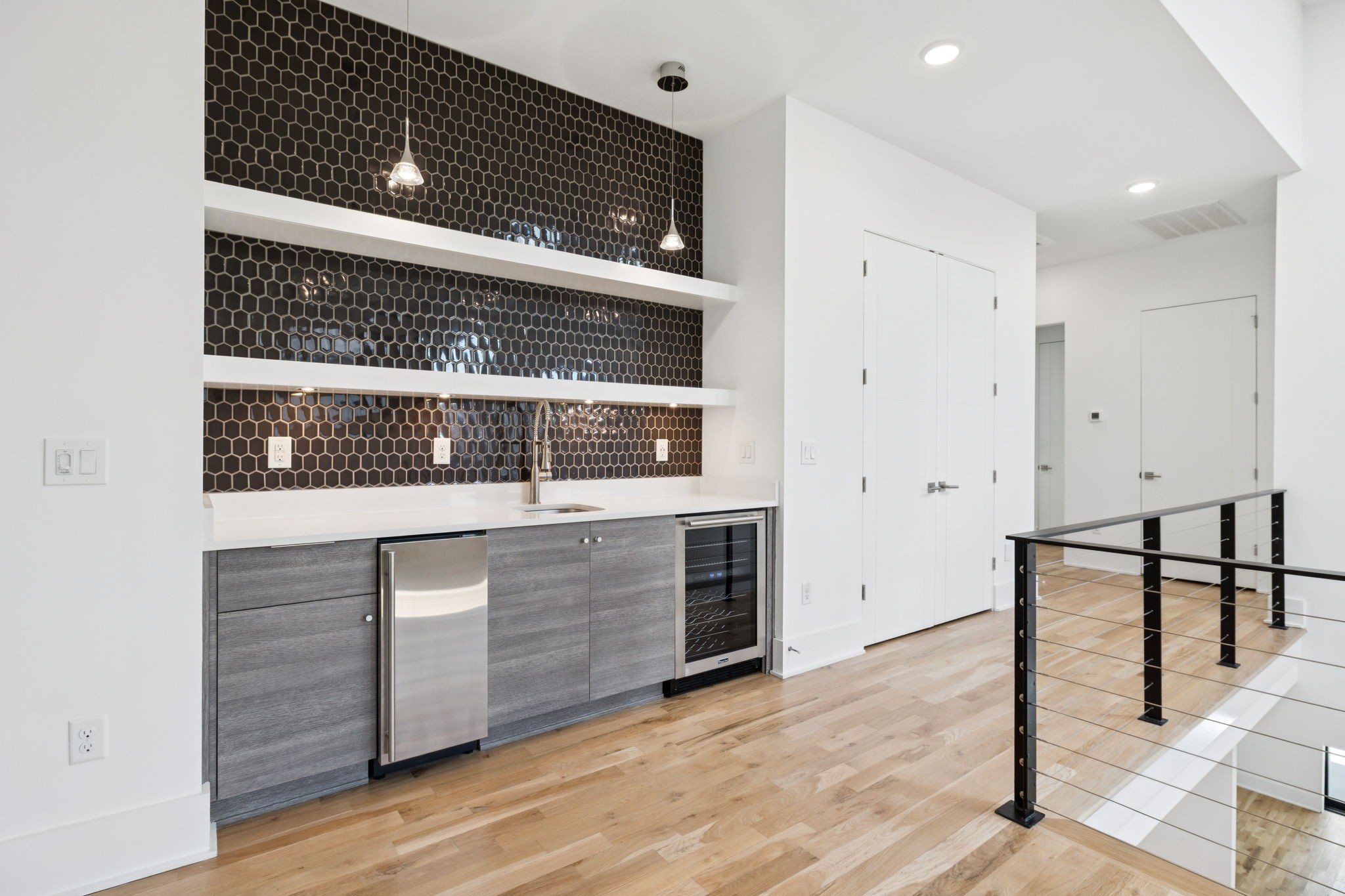 4506B Belmont Park Ter