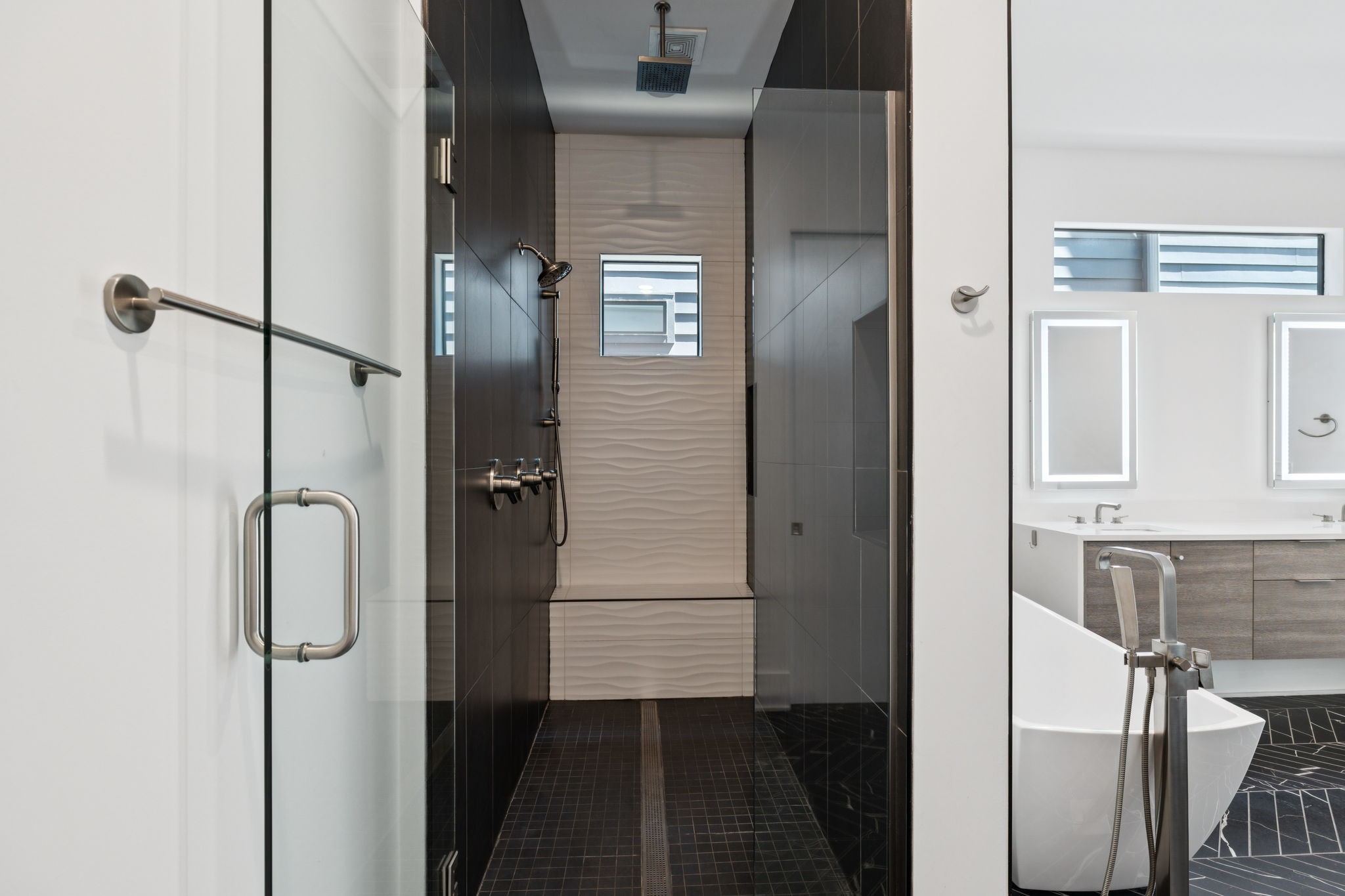 4506B Belmont Park Ter