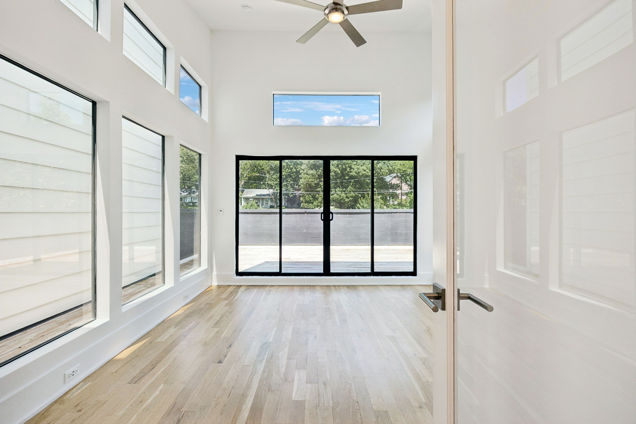 4506B Belmont Park Ter