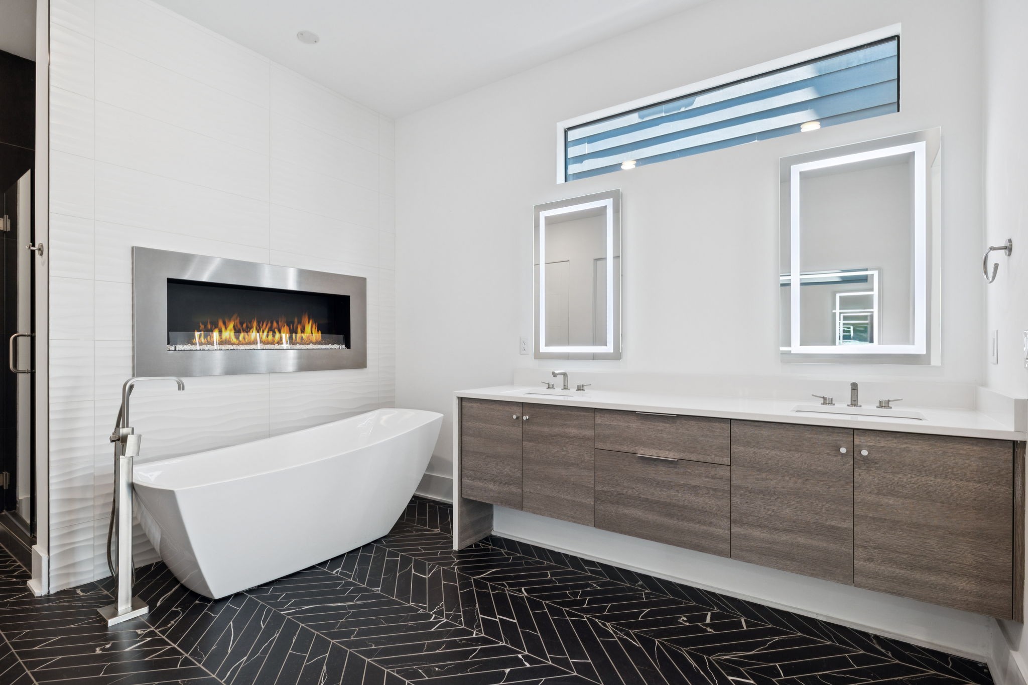 4506B Belmont Park Ter