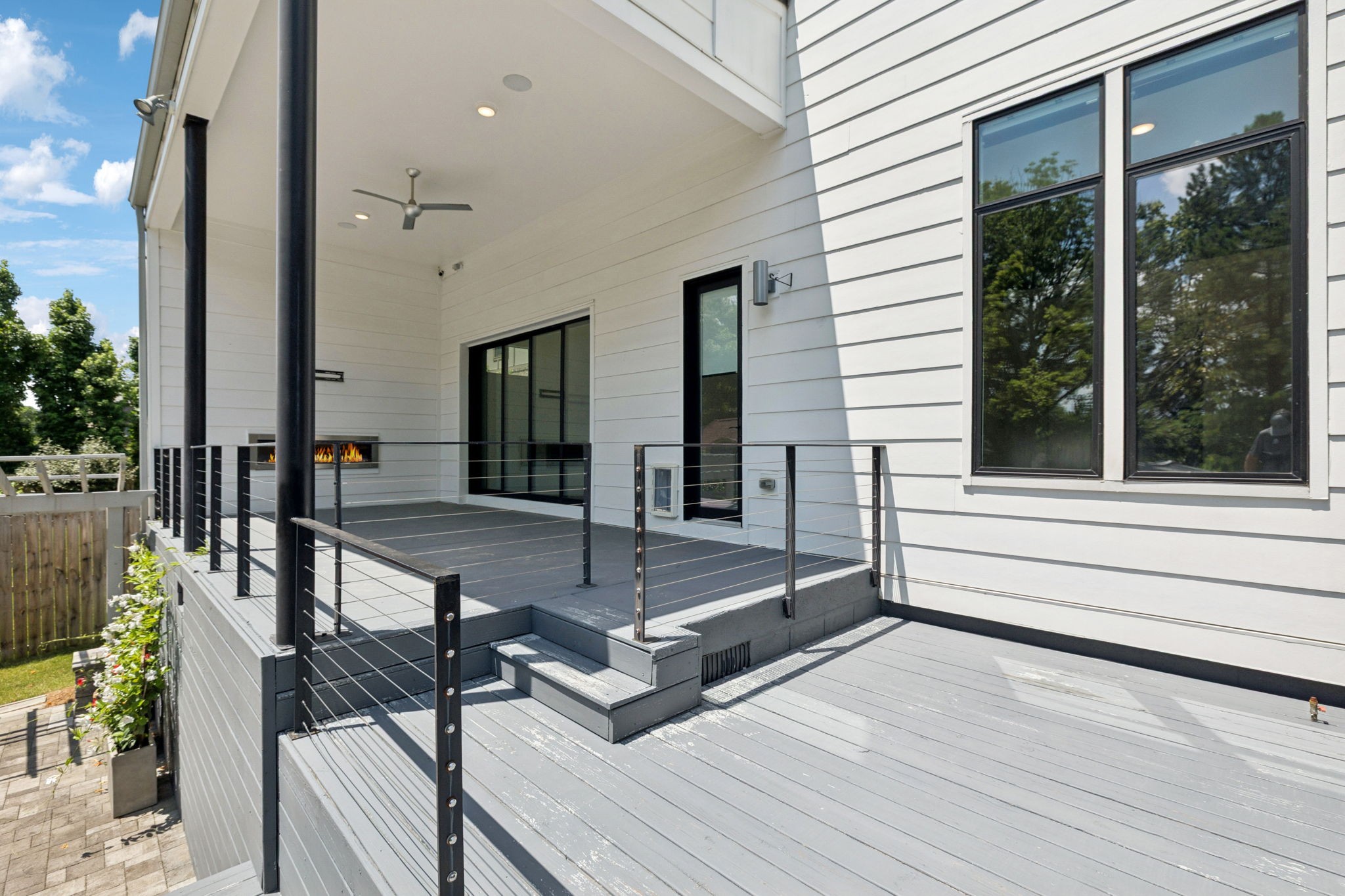 4506B Belmont Park Ter