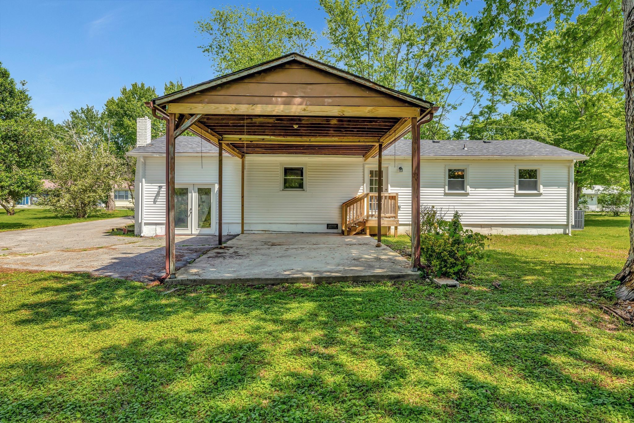 106 Julian St
