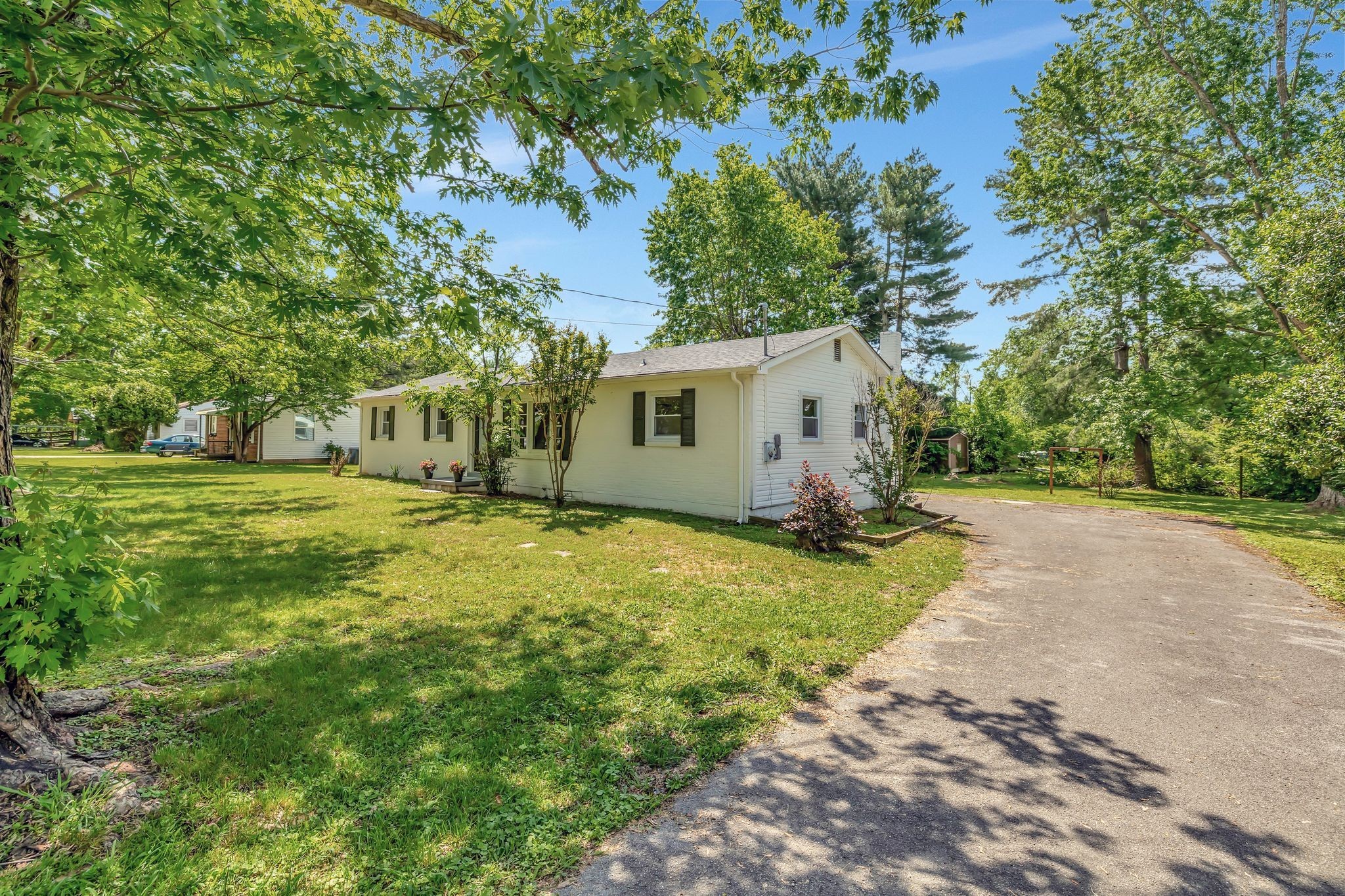 106 Julian St