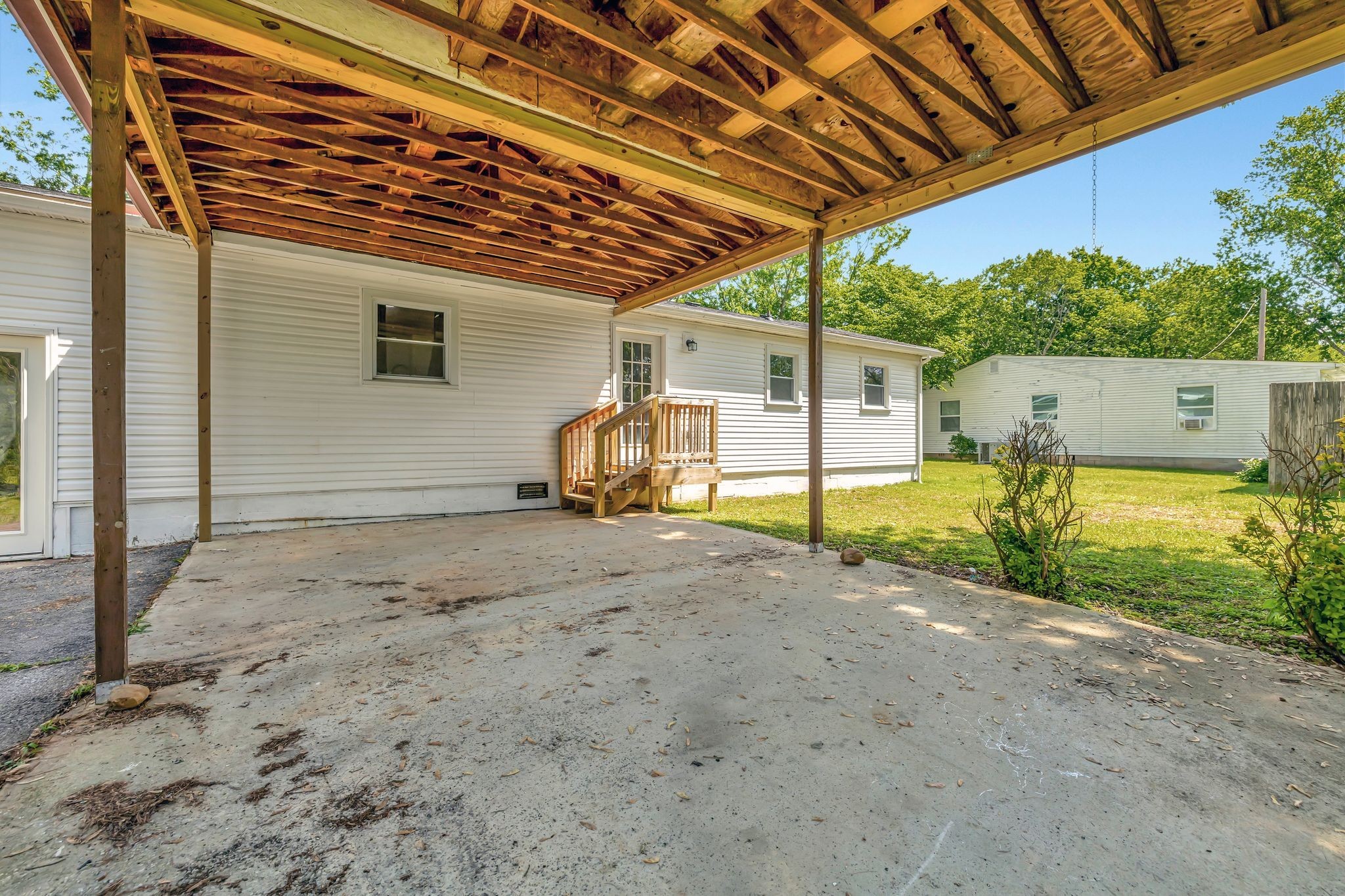 106 Julian St