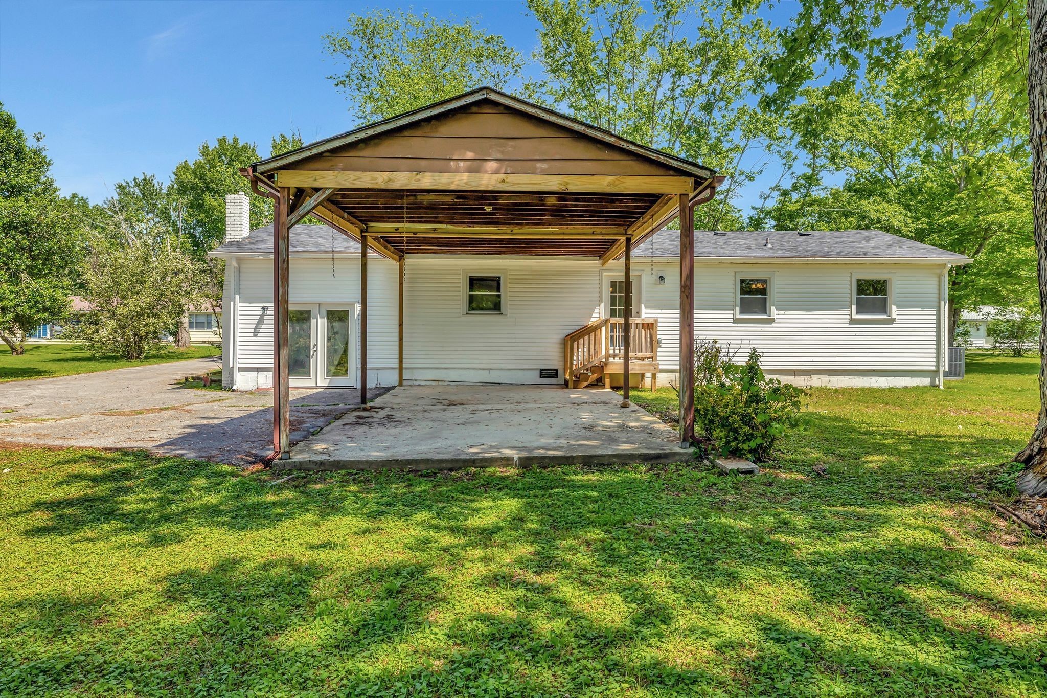 106 Julian St