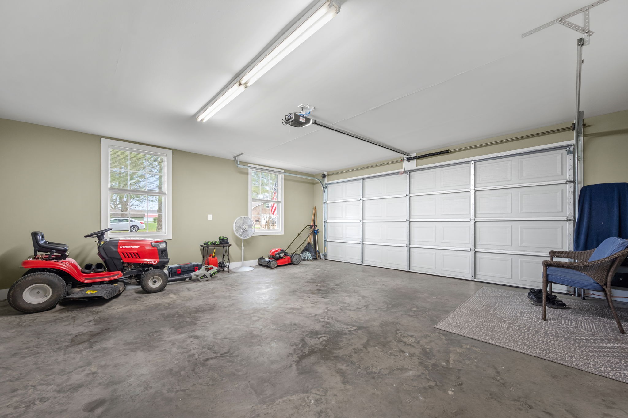 403 TIMBERLANE AVENUE