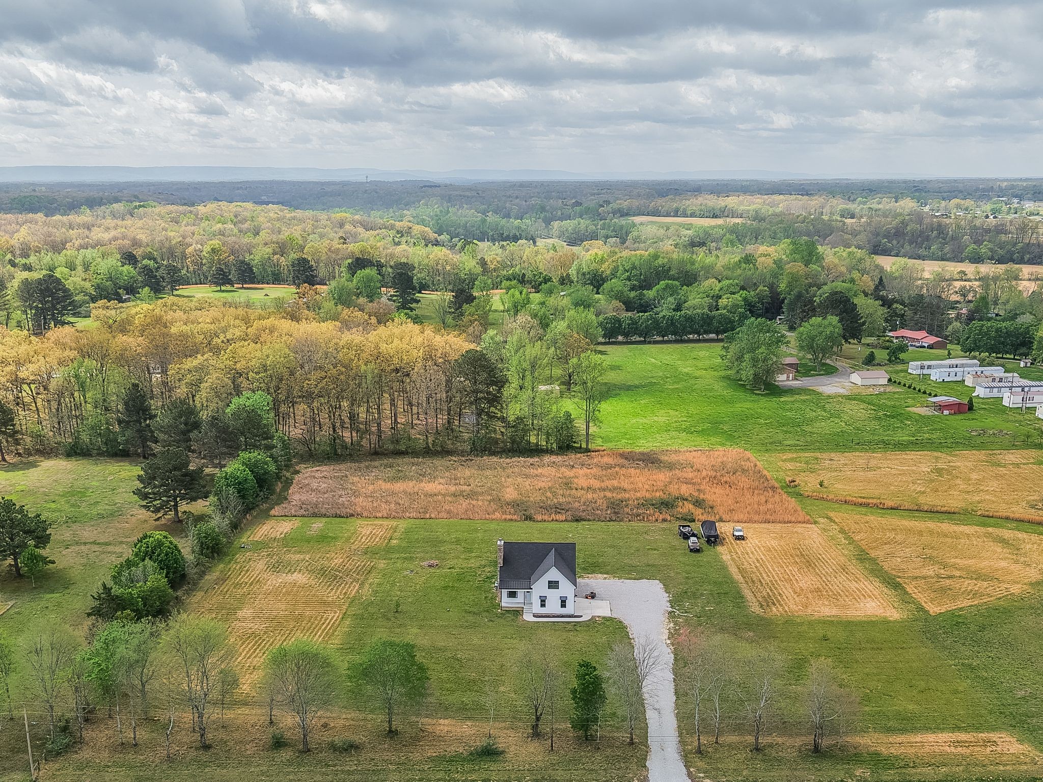 210 Deer Creek Ln