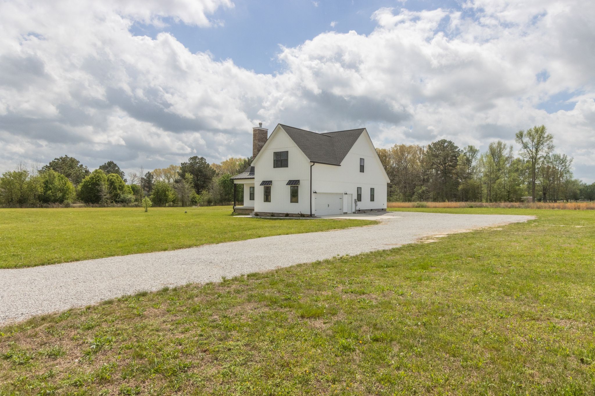 210 Deer Creek Ln