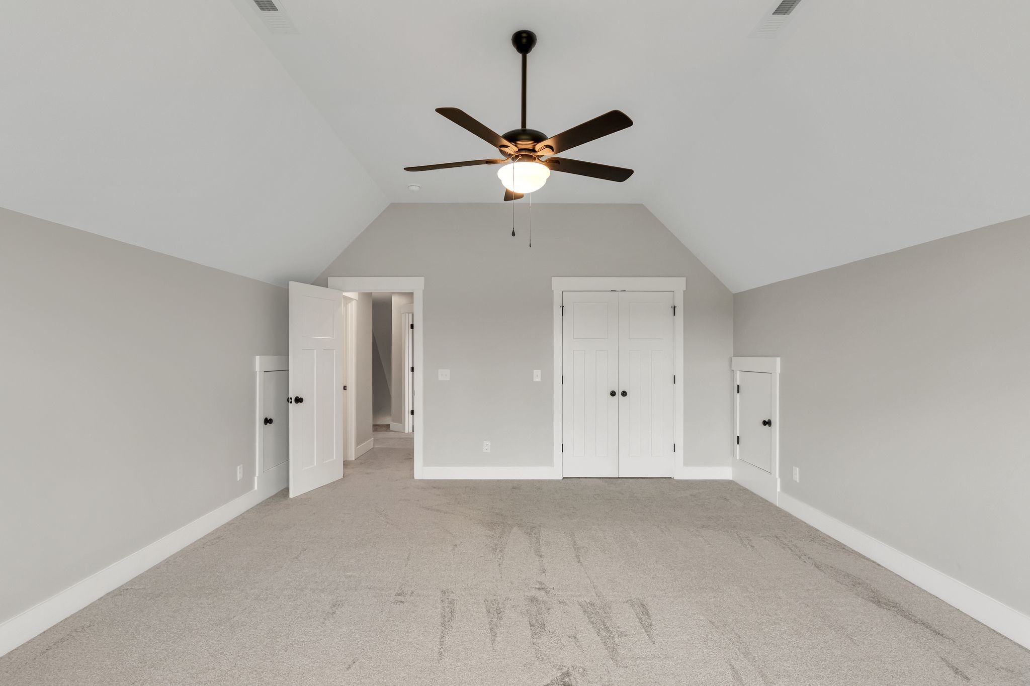 210 Deer Creek Ln