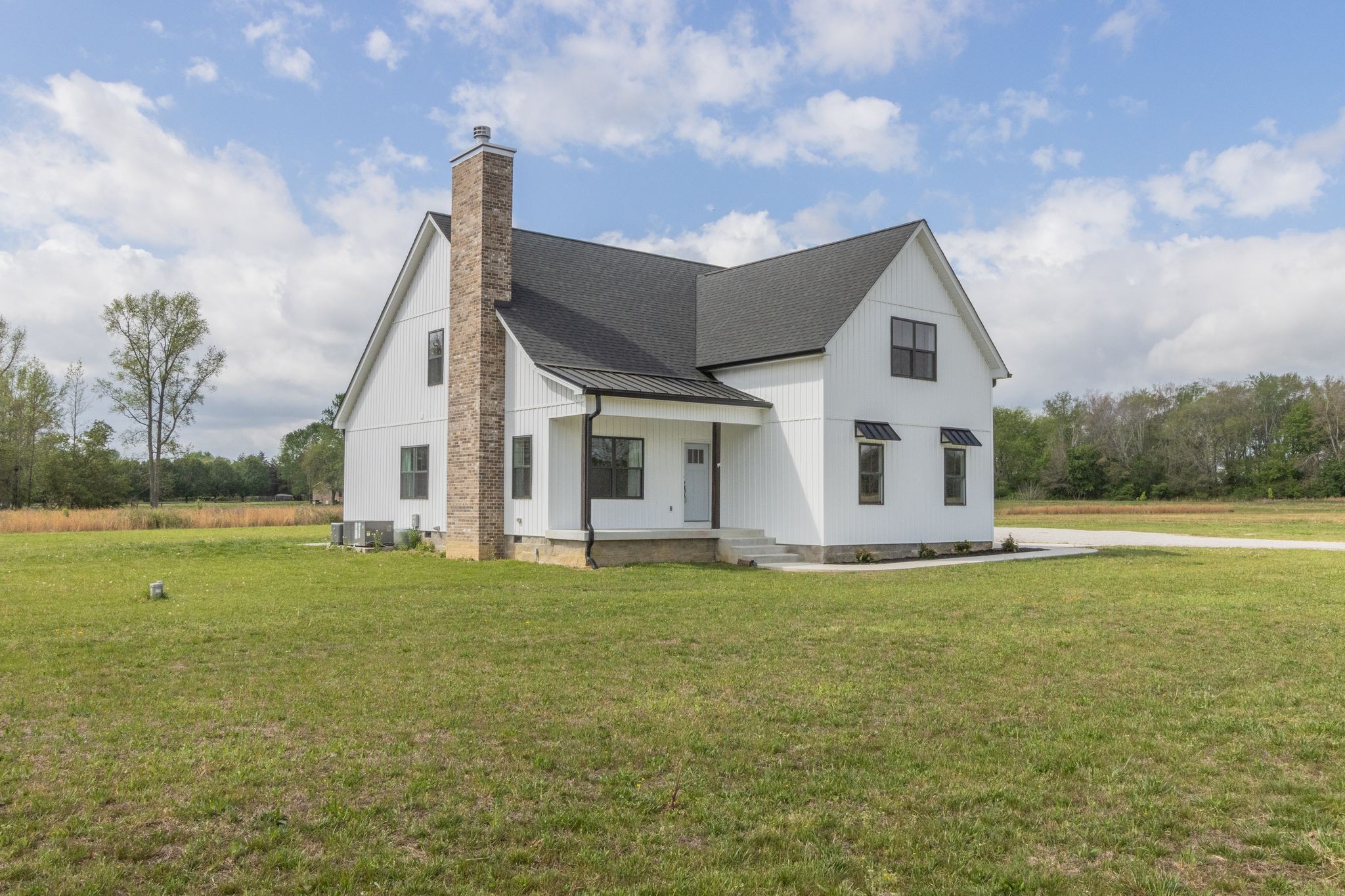 210 Deer Creek Ln