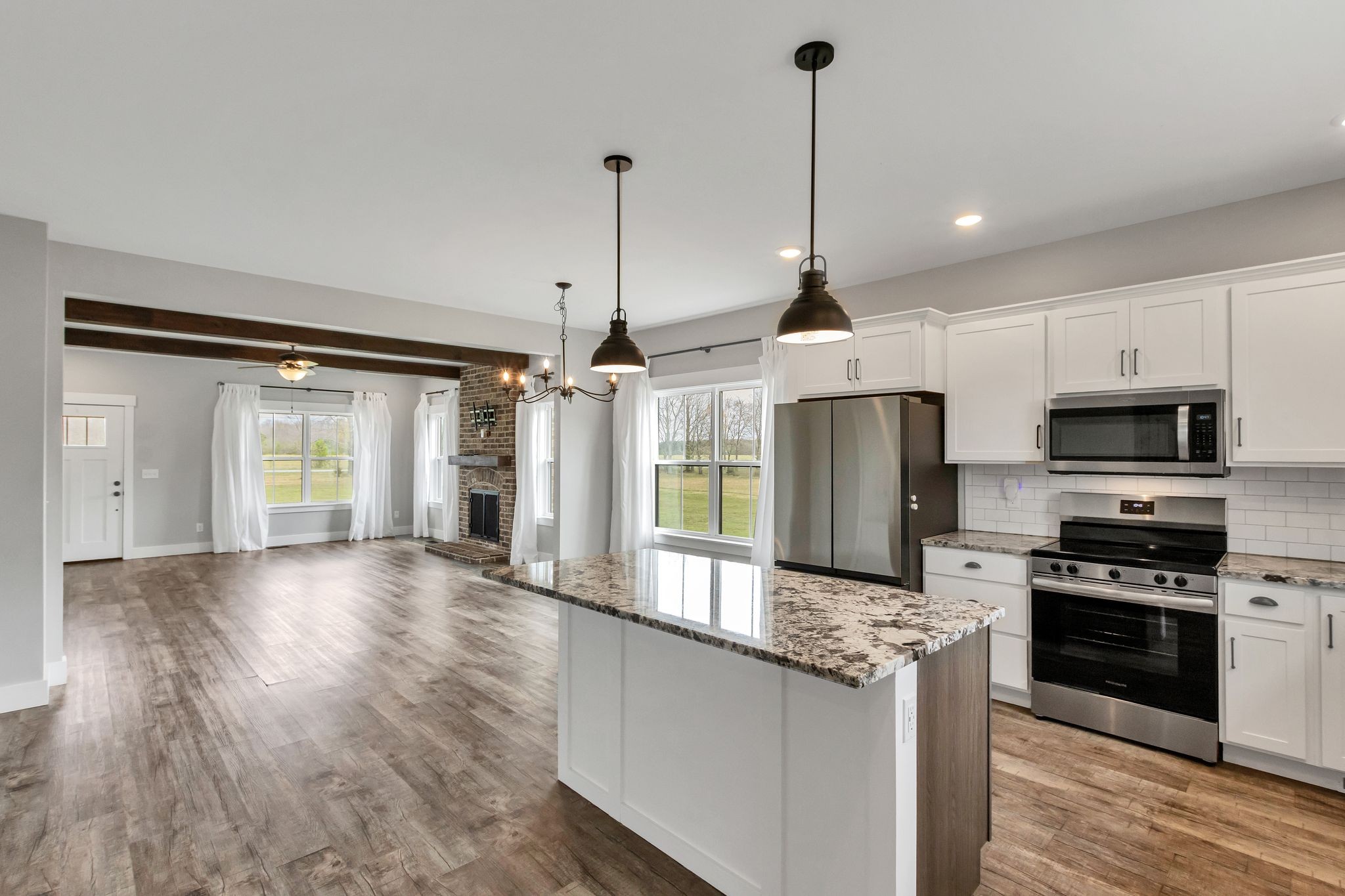210 Deer Creek Ln