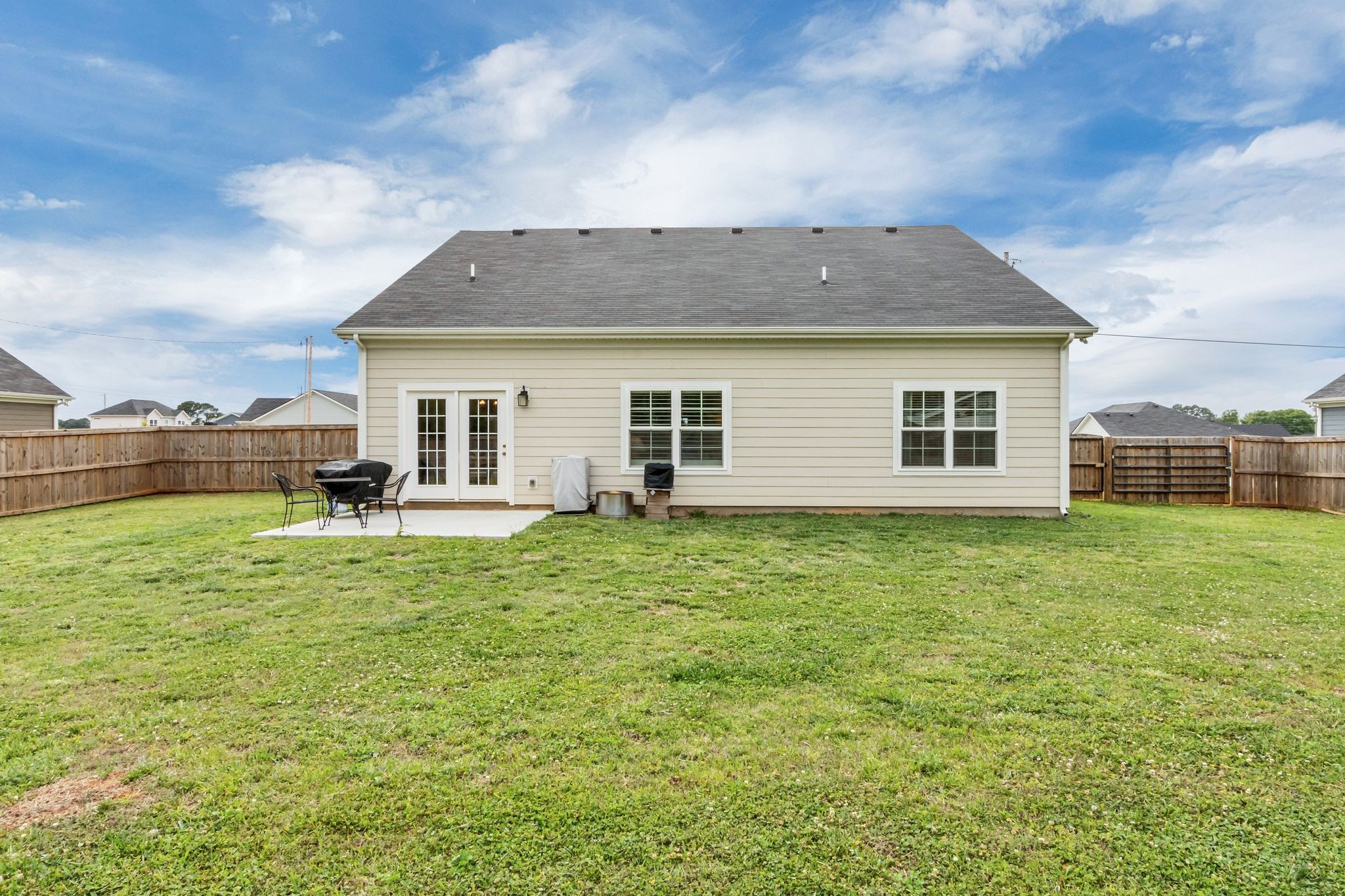 329 Mimosa Dr