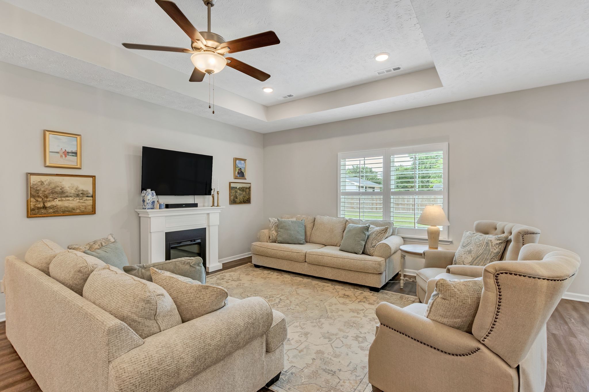 329 Mimosa Dr