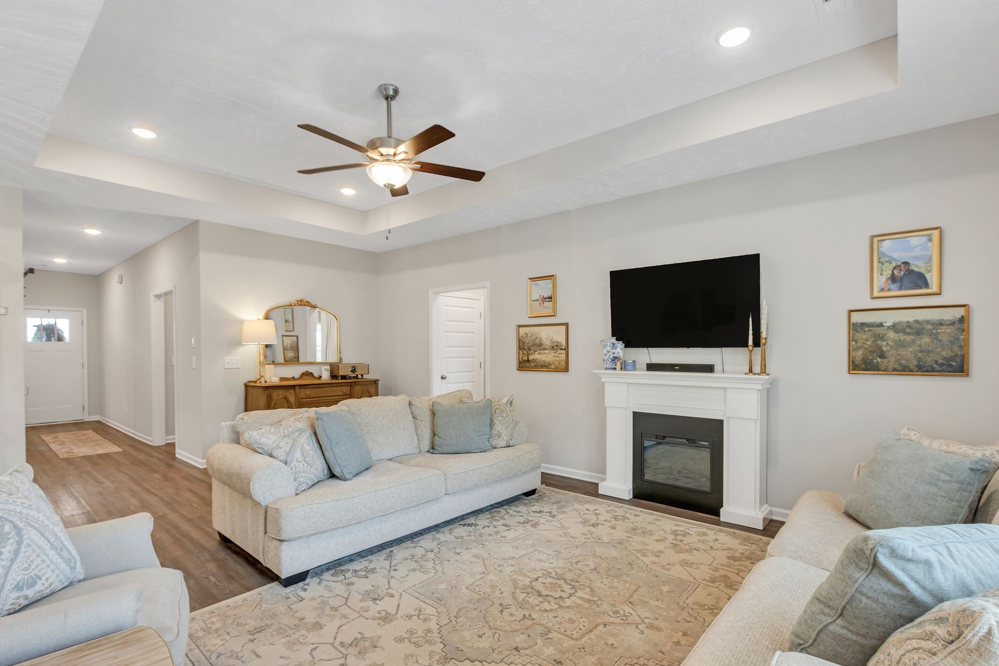 329 Mimosa Dr