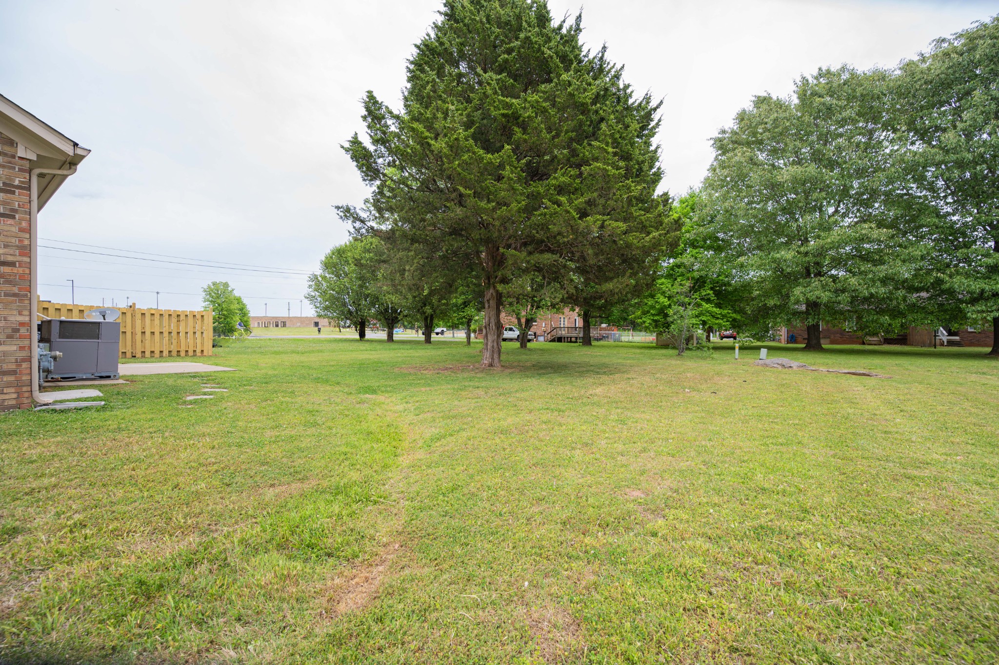 2594 Exeter Dr